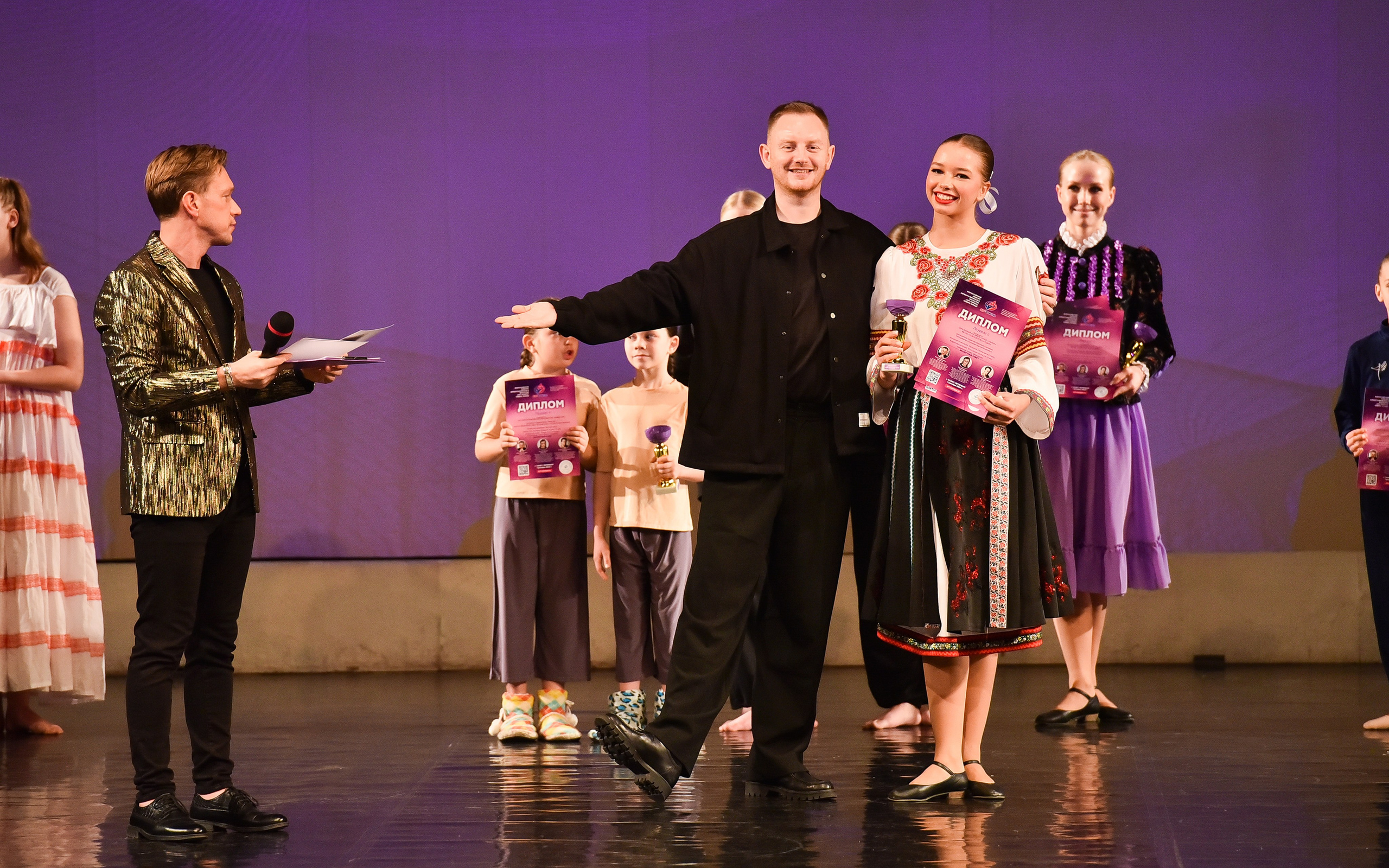 01.12.2024 Фестиваль хореографического искусства «АРТ-КОМПАС. СЕВЕРО-ЗАПАД» г. Спб. Медиастудия Фото Концепт