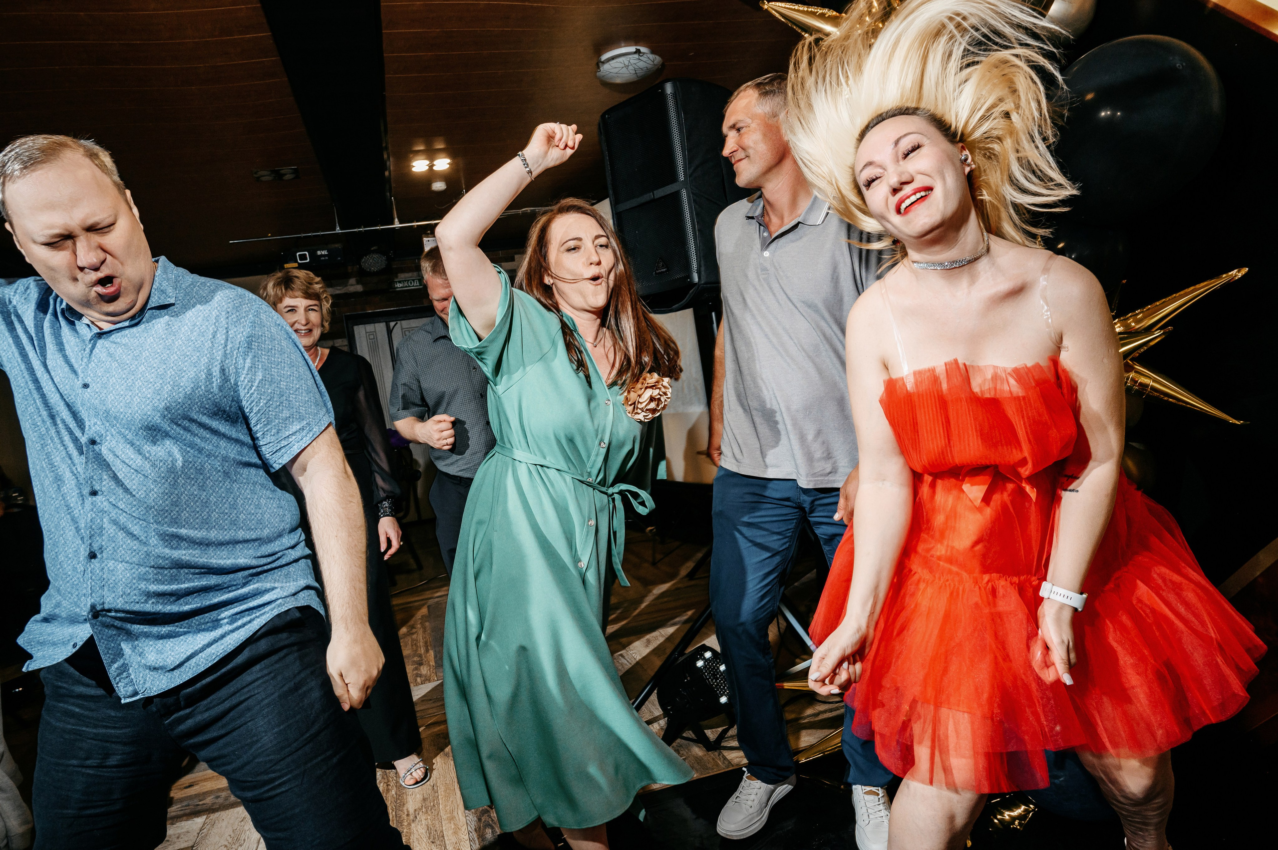 Выпускной Школа 54. Фотограф Владивосток. Игорь Кирсанов