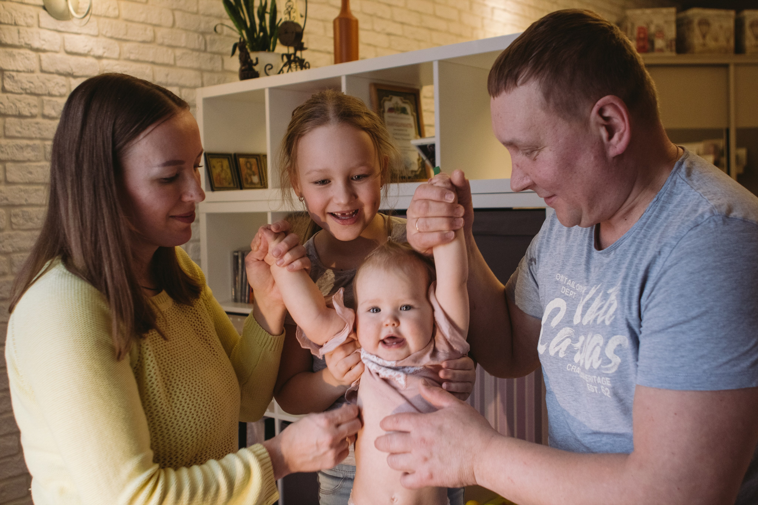 Домашняя семейная съемка. Репортажный фотограф в Санкт-Петербурге. Фотограф на мероприятие в СПБ