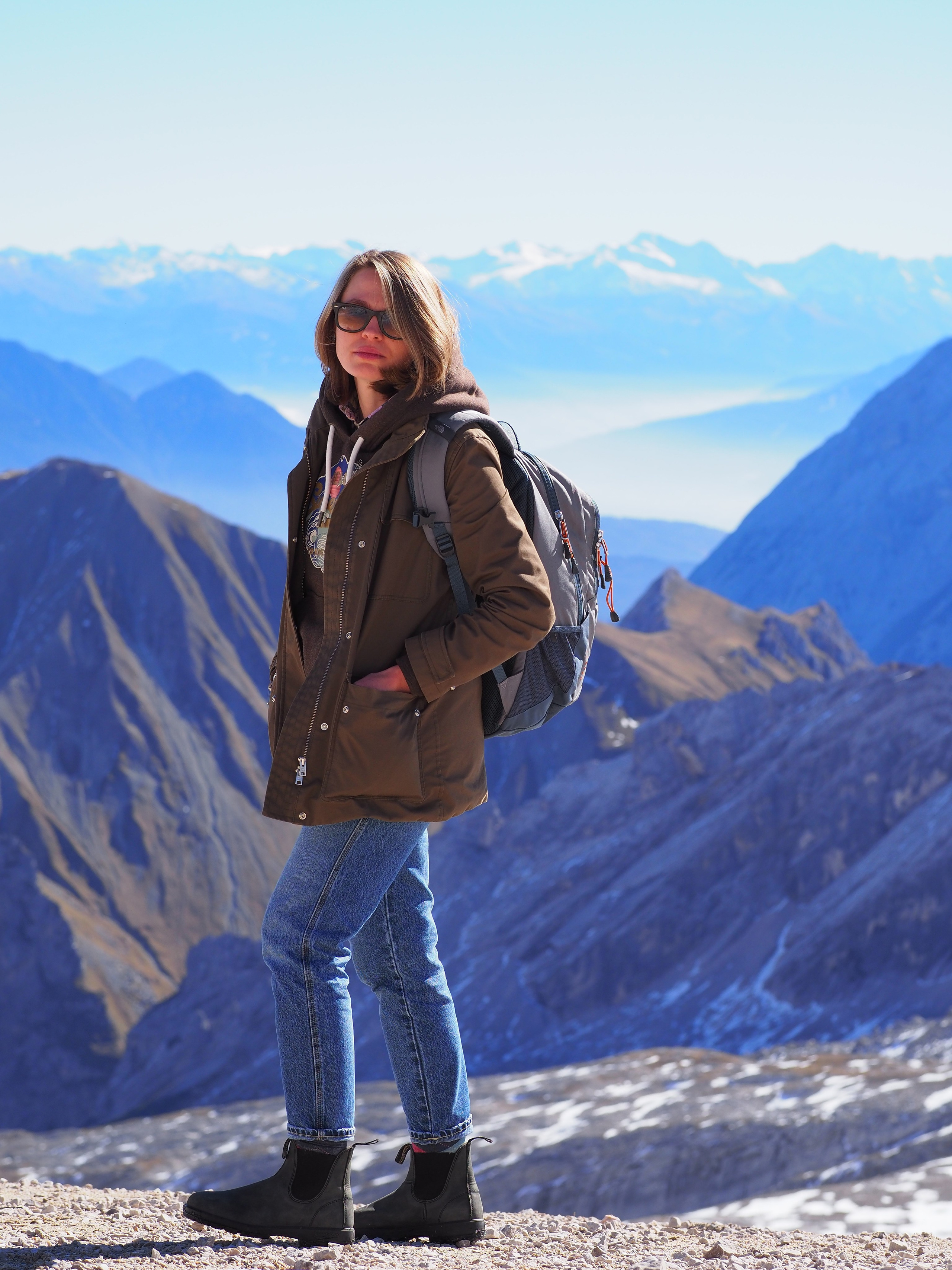 Девочка и горы. Семейный фотограф в Красноярске Лизоркина Вера