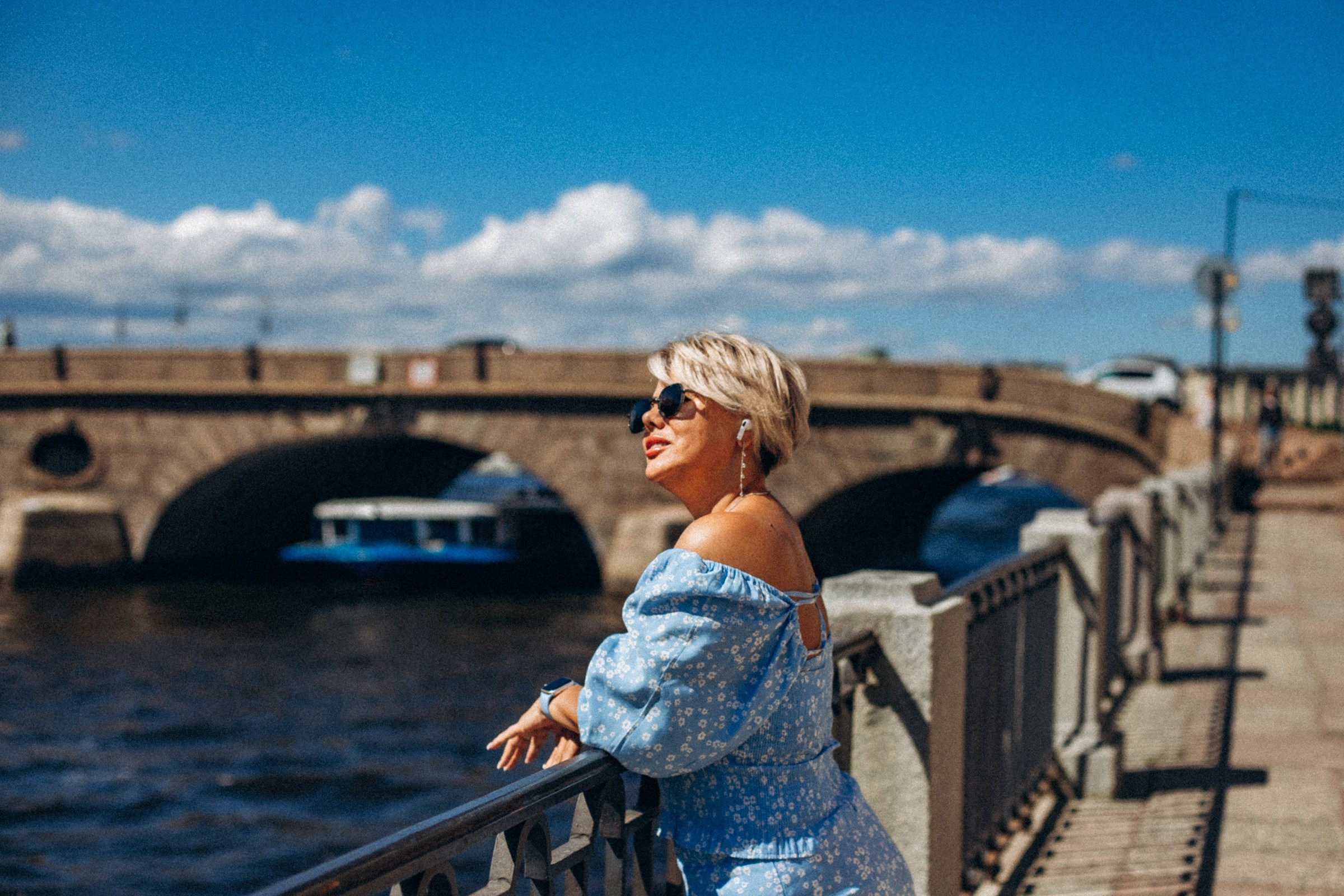 Татьяна в июне. Фотопрогулка в Петербурге. Индивидуальный и семейный фотограф в Санкт-Петербурге