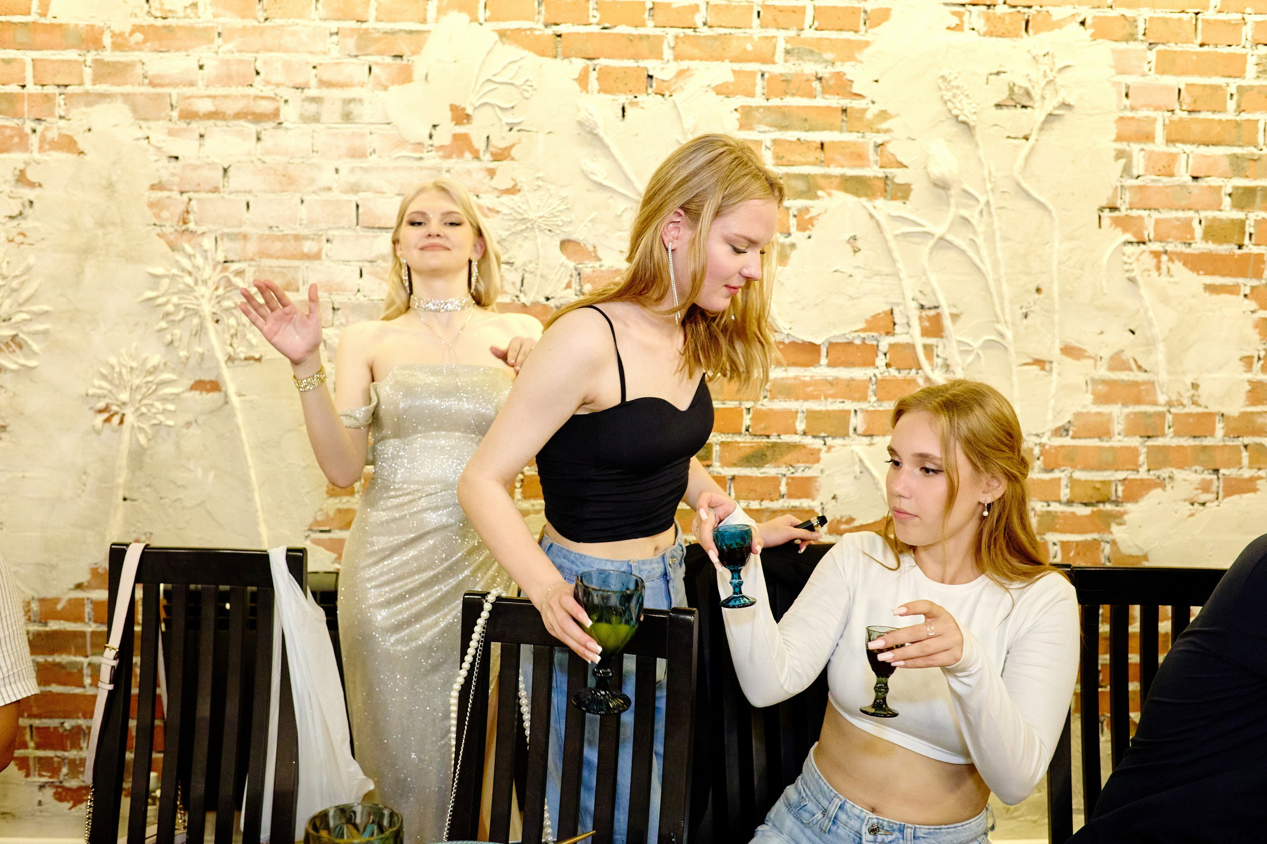 Выпускной 35 Сош. Фотограф Выпускные альбомы Таганрог Сергей Коробченко