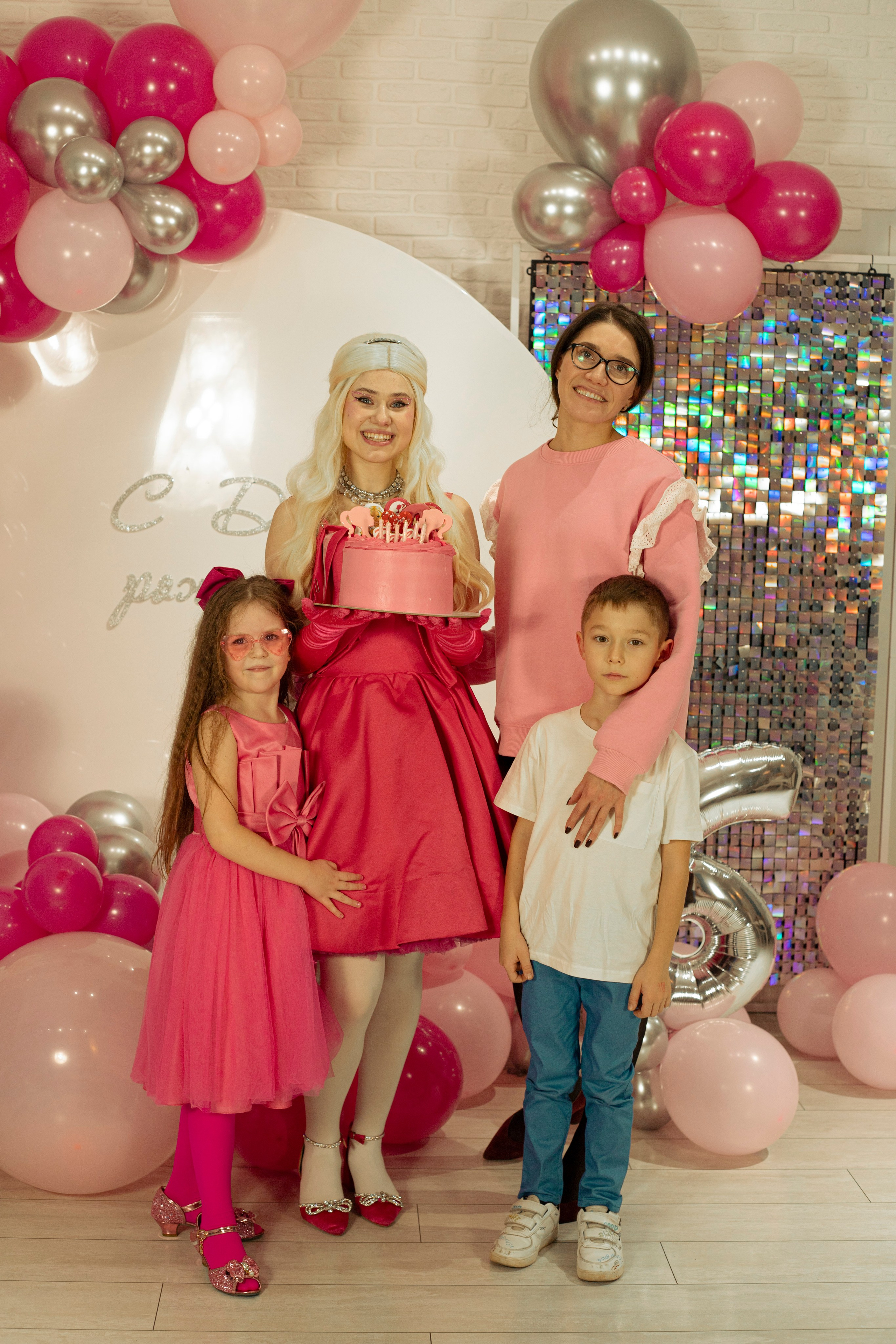 Репортаж: ДР в Барбиленде