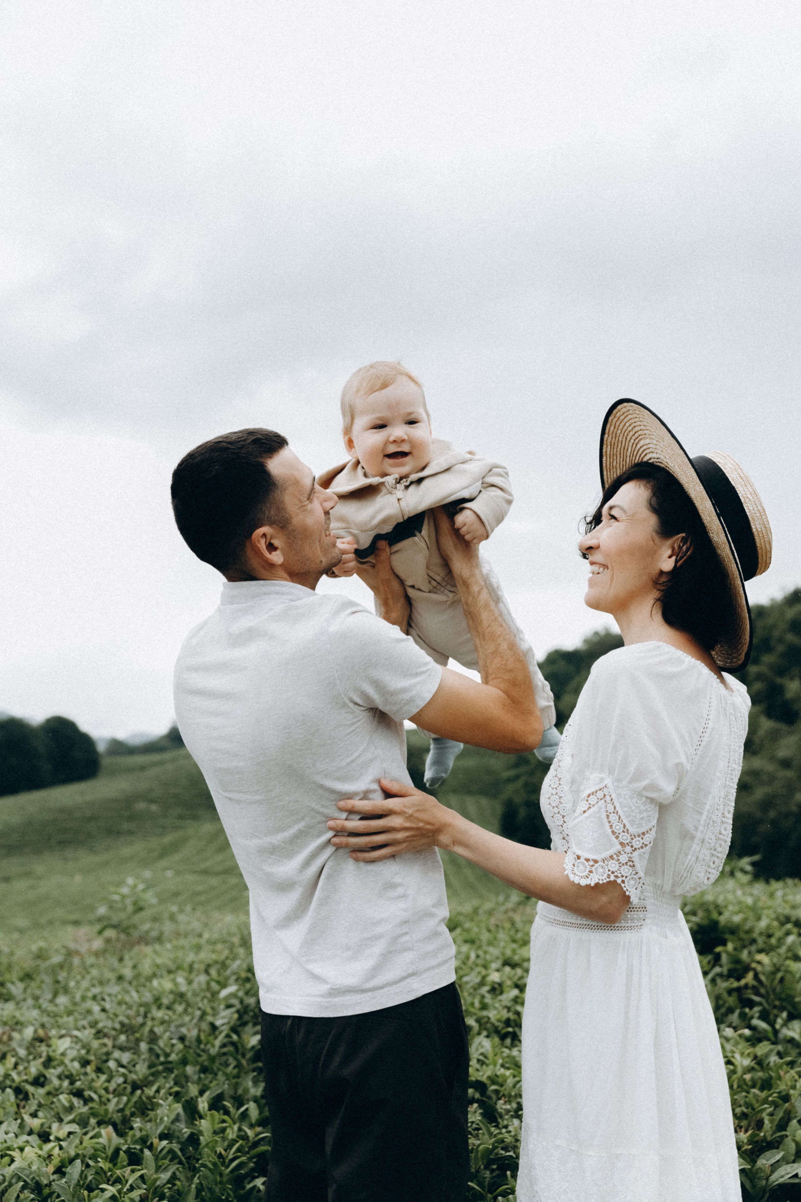 Дмитрий, Алия, Платон, Глеб, Радислав, Герман и Юмми. Фотограф Сочи Адлер Красная Поляна Ошутина Анастасия