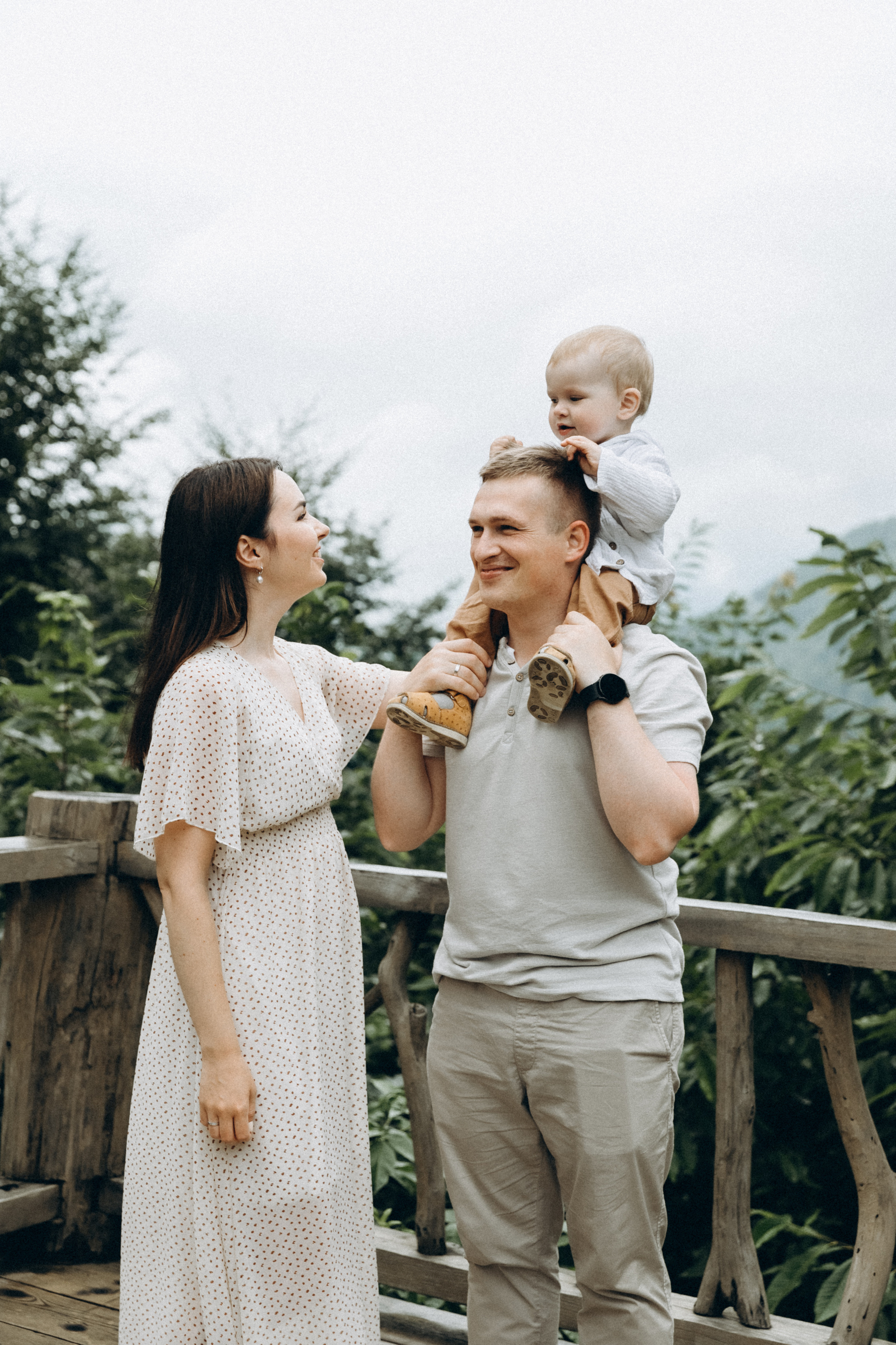 Андрей, Анастасия и Артём. Фотограф Сочи Адлер Красная Поляна Ошутина Анастасия