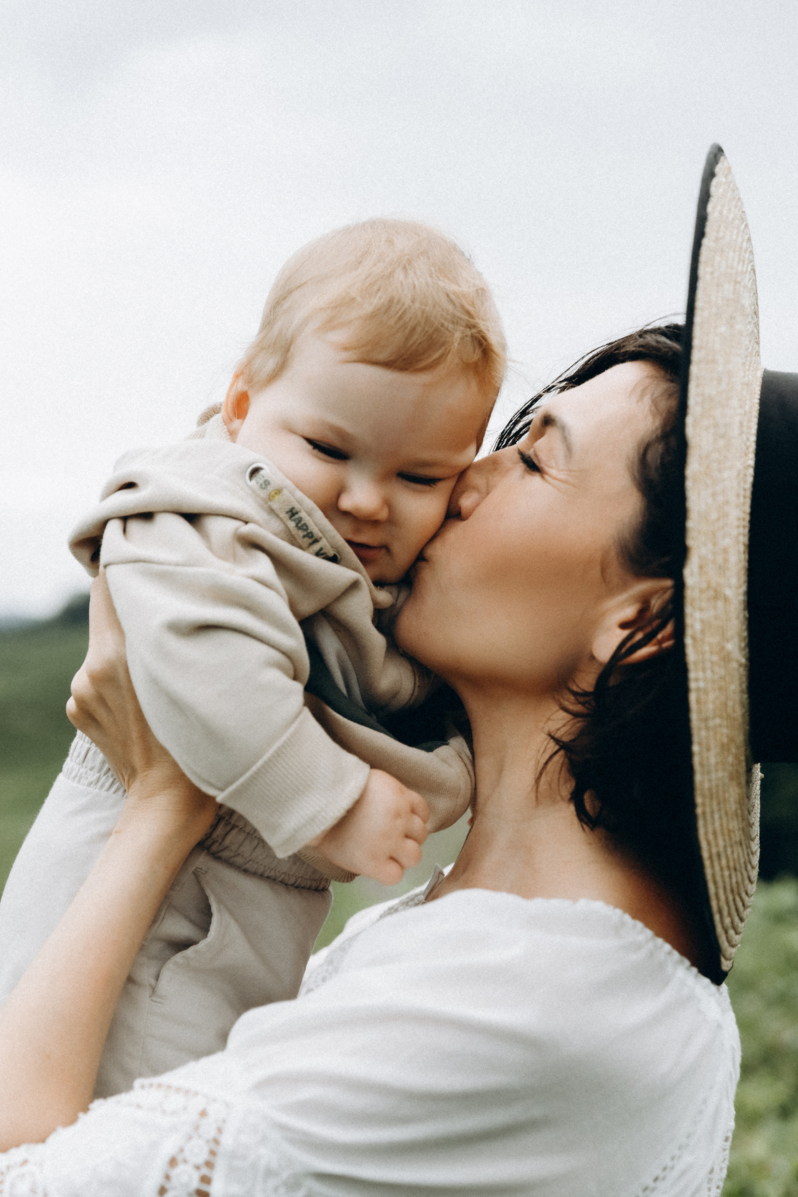 Дмитрий, Алия, Платон, Глеб, Радислав, Герман и Юмми. Фотограф Сочи Адлер Красная Поляна Ошутина Анастасия