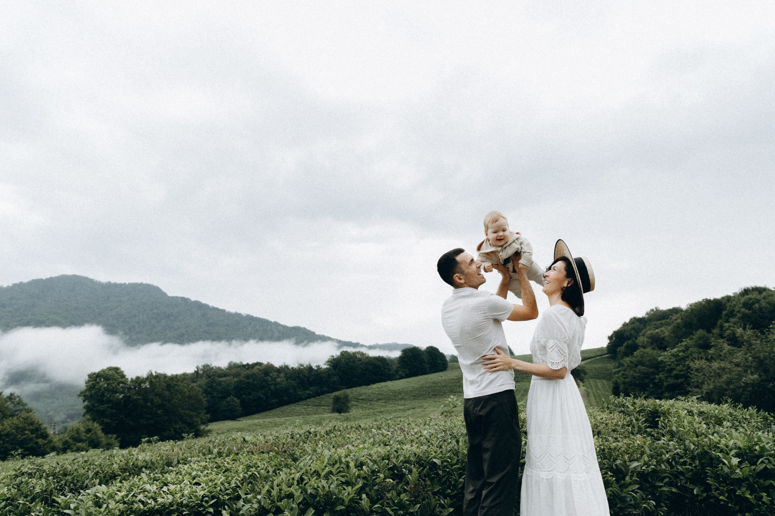 Дмитрий, Алия, Платон, Глеб, Радислав, Герман и Юмми. Фотограф Сочи Адлер Красная Поляна Ошутина Анастасия