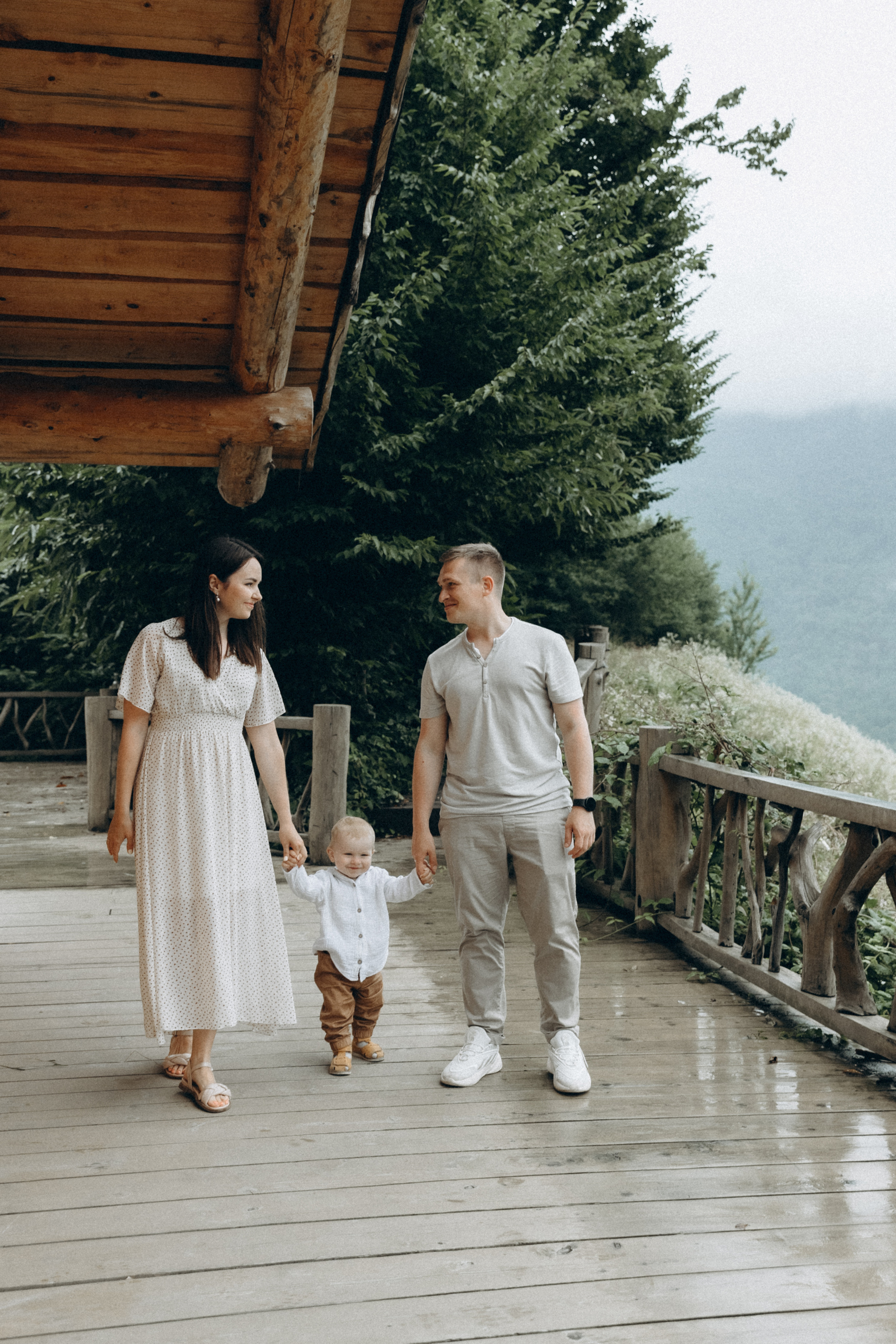 Андрей, Анастасия и Артём. Фотограф Сочи Адлер Красная Поляна Ошутина Анастасия