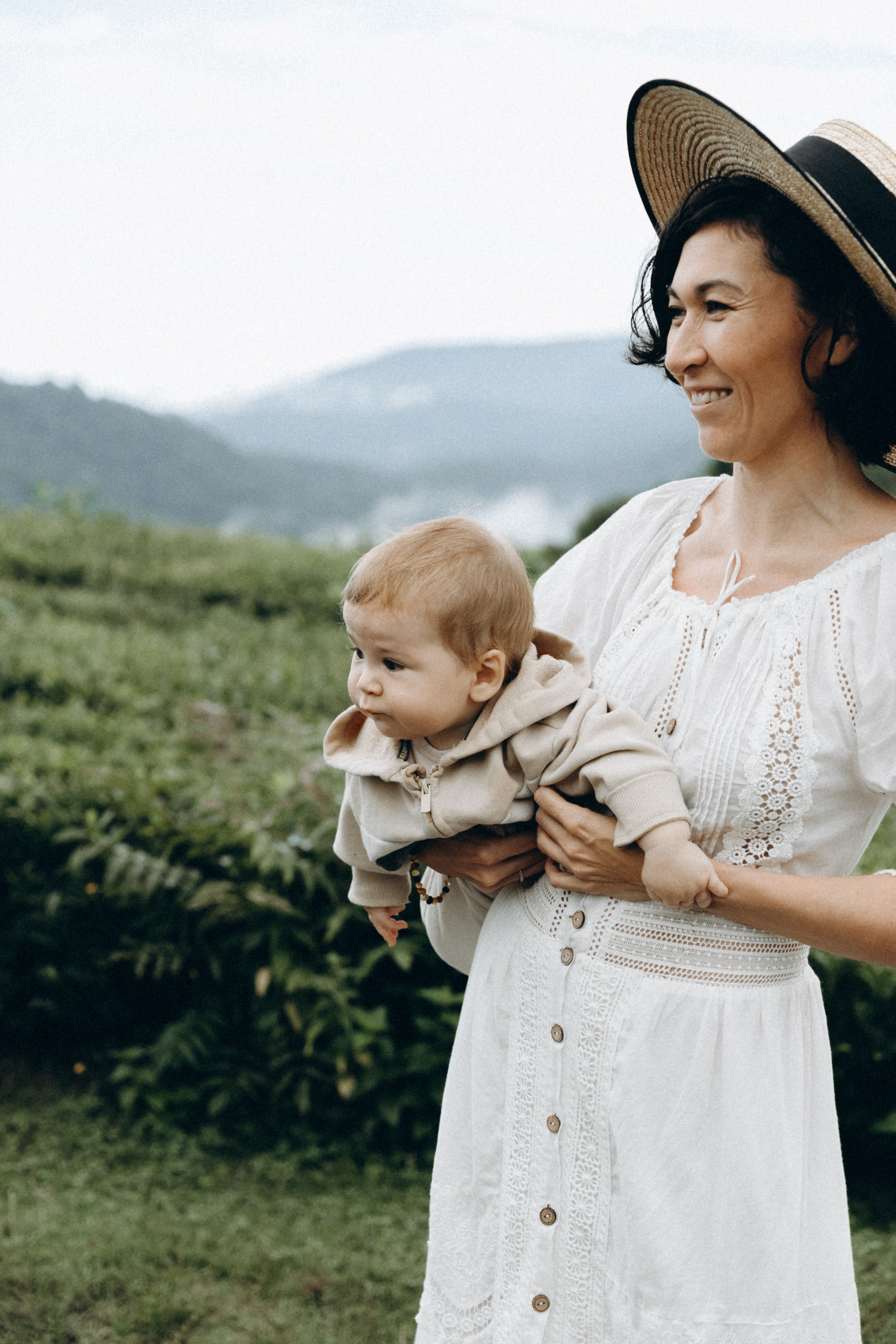 Дмитрий, Алия, Платон, Глеб, Радислав, Герман и Юмми. Фотограф Сочи Адлер Красная Поляна Ошутина Анастасия
