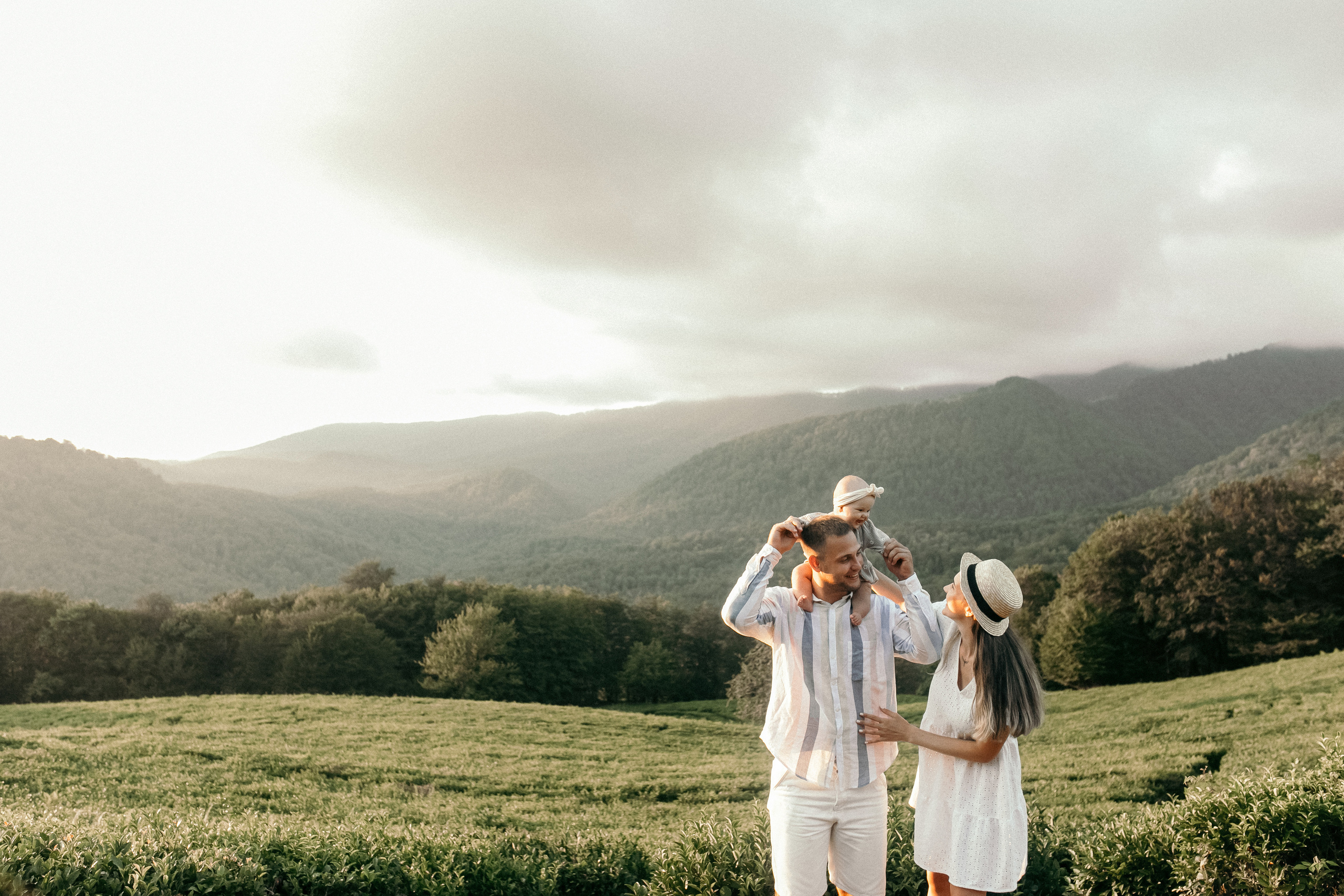 Александр, Арина и Лукерья. Фотограф Сочи Адлер Красная Поляна Ошутина Анастасия