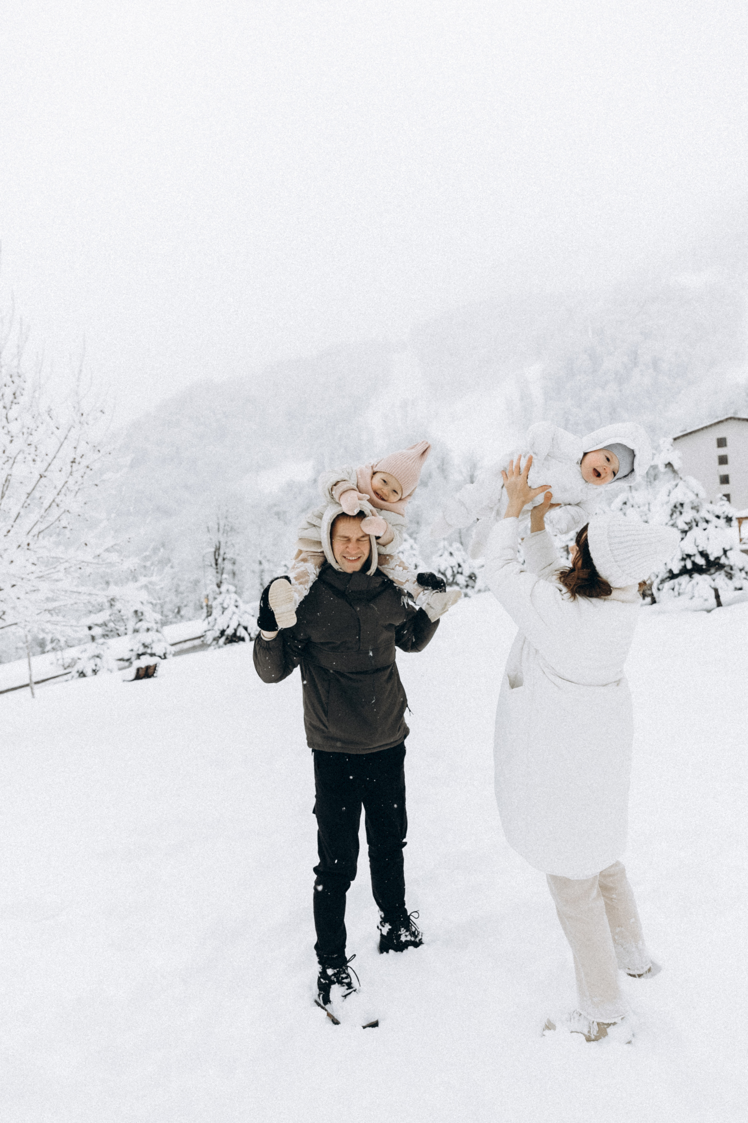 Светлана и Александр, Стеша и Ванюша. Фотограф Сочи Адлер Красная Поляна Ошутина Анастасия