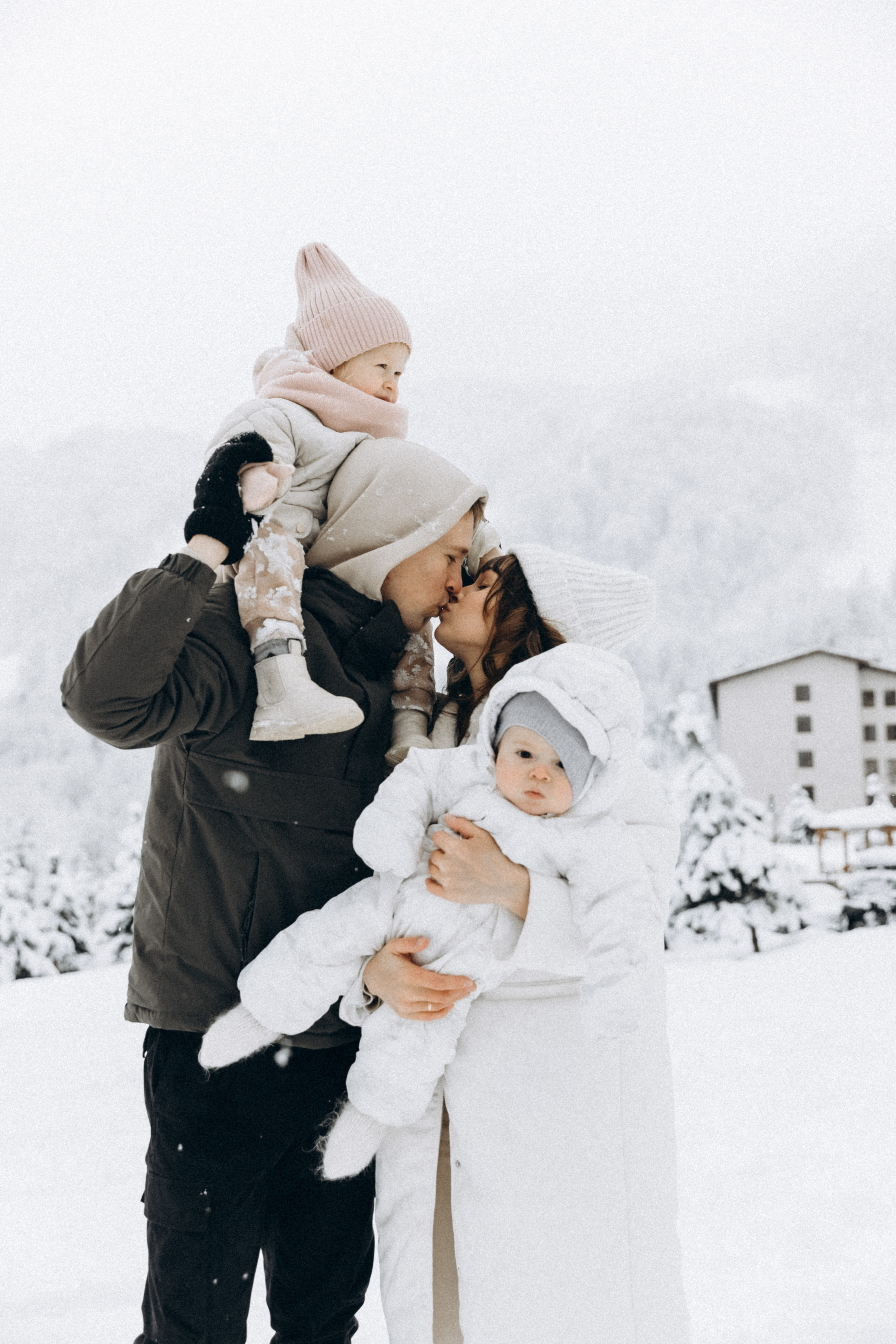 Светлана и Александр, Стеша и Ванюша. Фотограф Сочи Адлер Красная Поляна Ошутина Анастасия