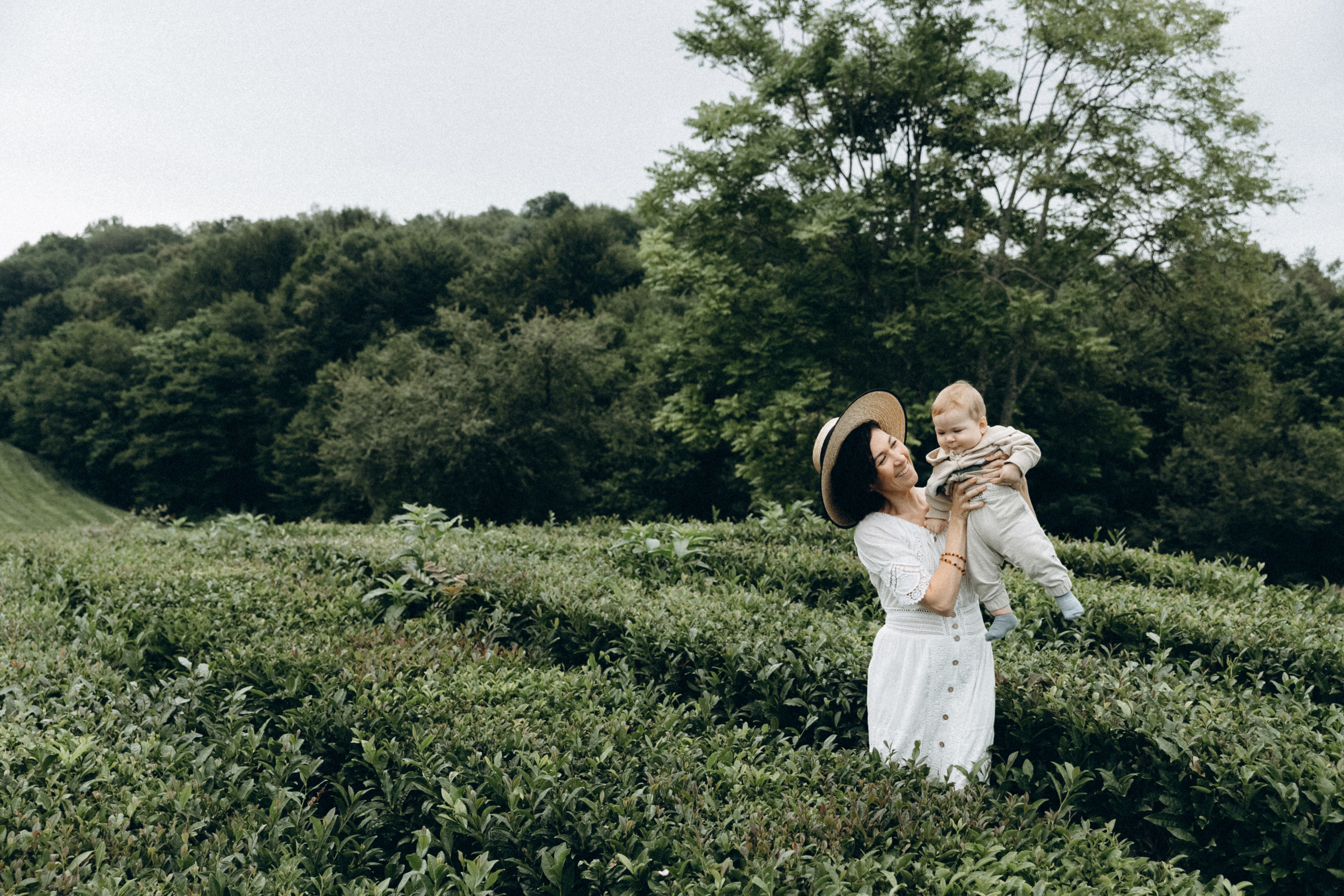 Дмитрий, Алия, Платон, Глеб, Радислав, Герман и Юмми. Фотограф Сочи Адлер Красная Поляна Ошутина Анастасия