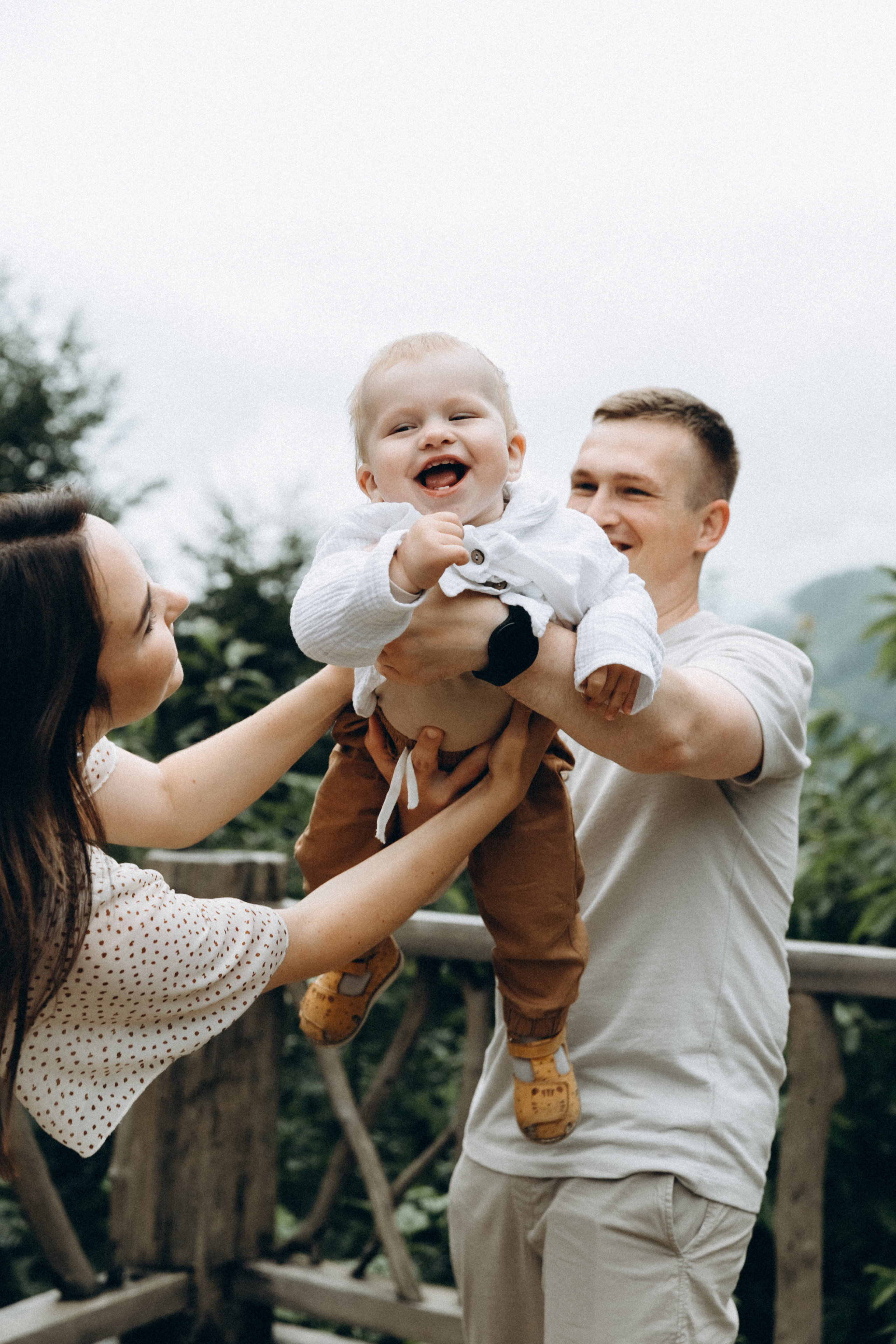 Андрей, Анастасия и Артём. Фотограф Сочи Адлер Красная Поляна Ошутина Анастасия