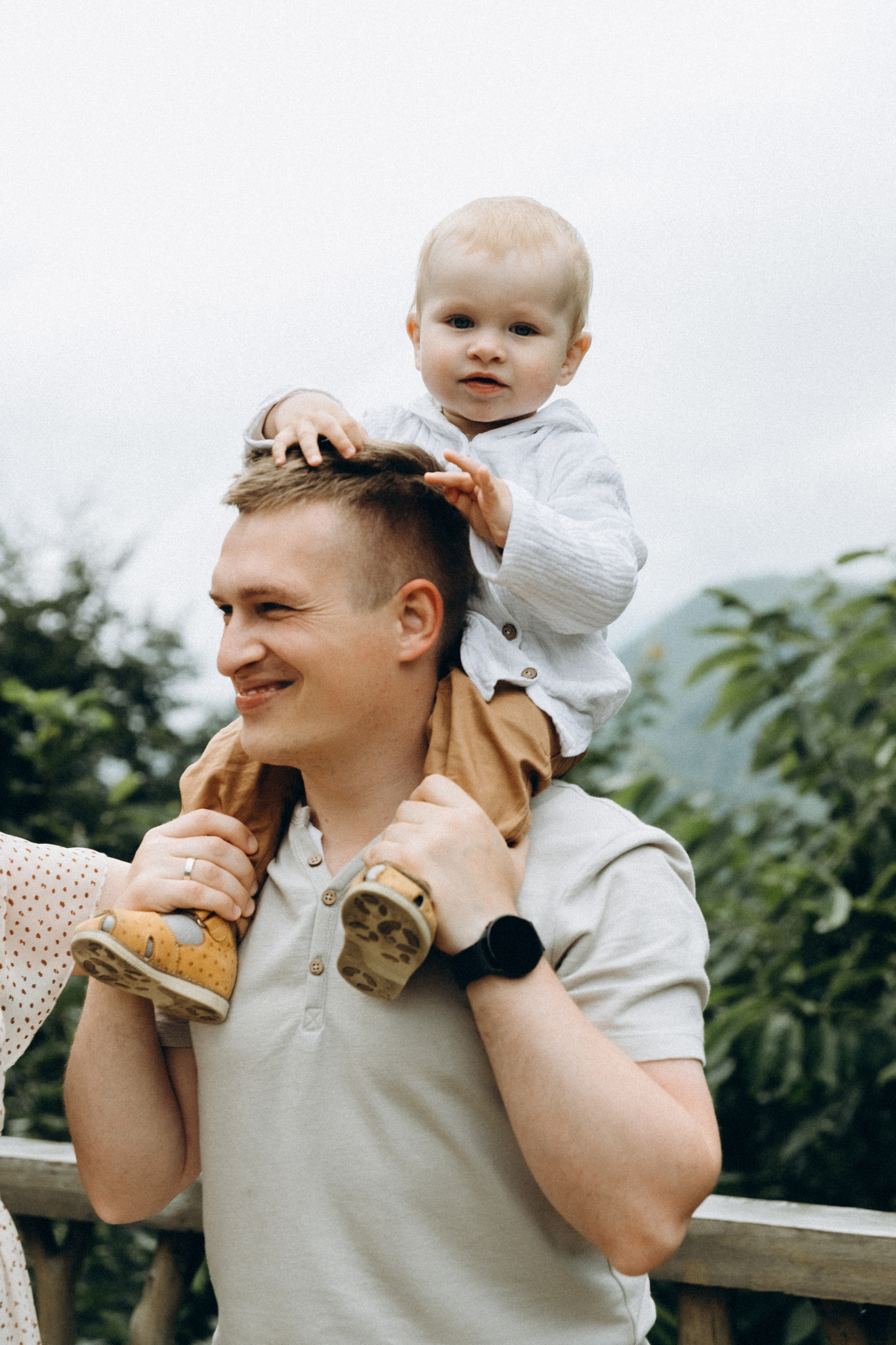 Андрей, Анастасия и Артём. Фотограф Сочи Адлер Красная Поляна Ошутина Анастасия