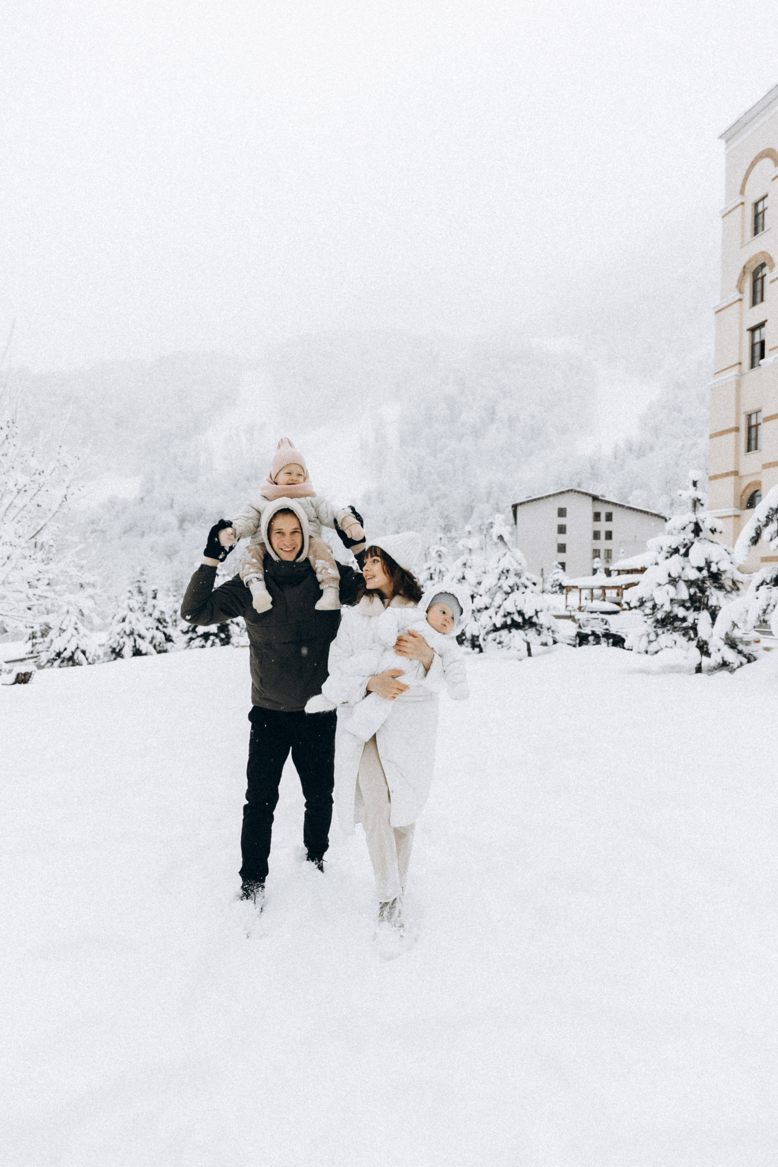 Светлана и Александр, Стеша и Ванюша. Фотограф Сочи Адлер Красная Поляна Ошутина Анастасия