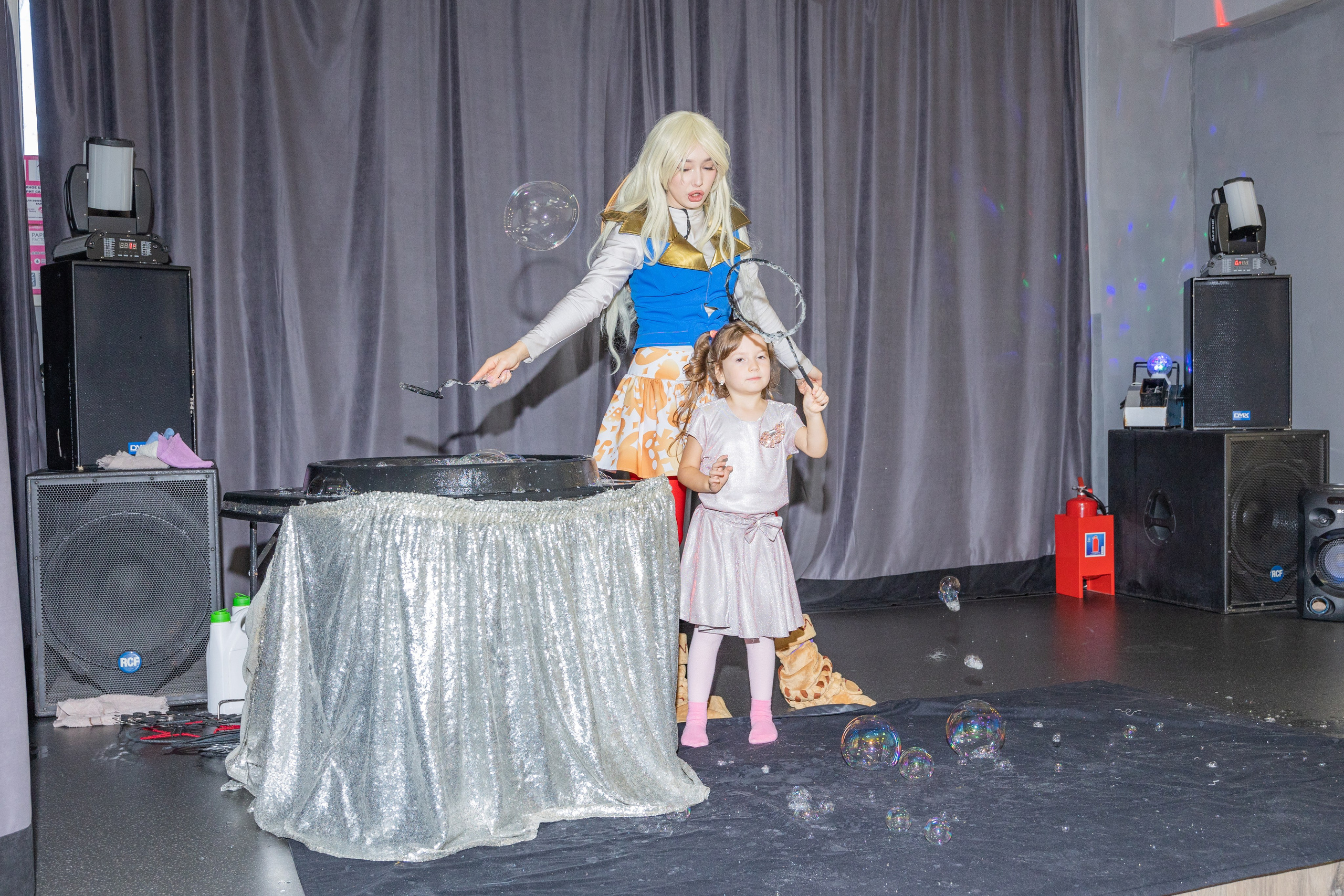 День Рождение Есении в Rabbit Holl. Выпускные альбомы во Владивостоке