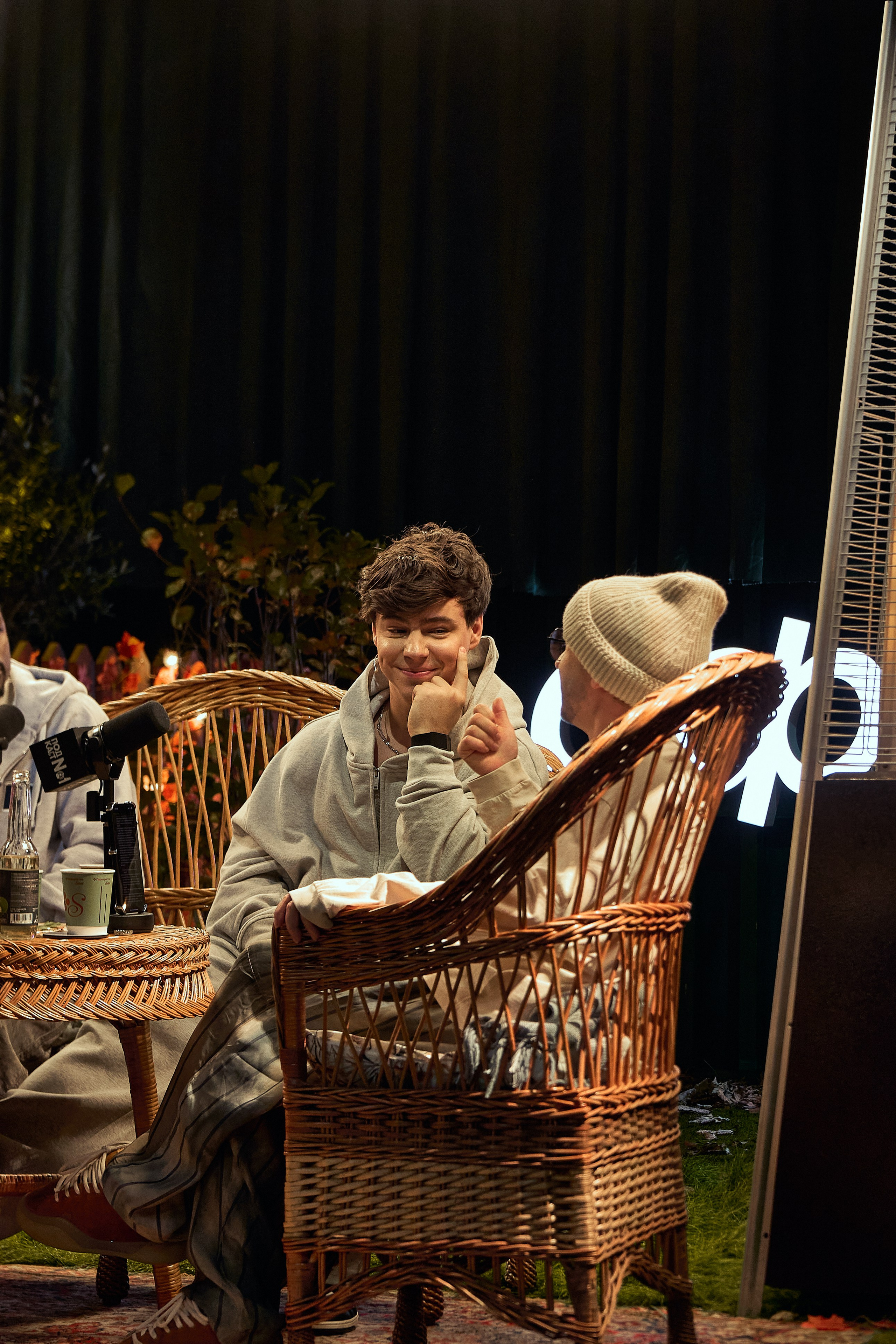 Бэстейдж «Летний подкаст № 1». Главная