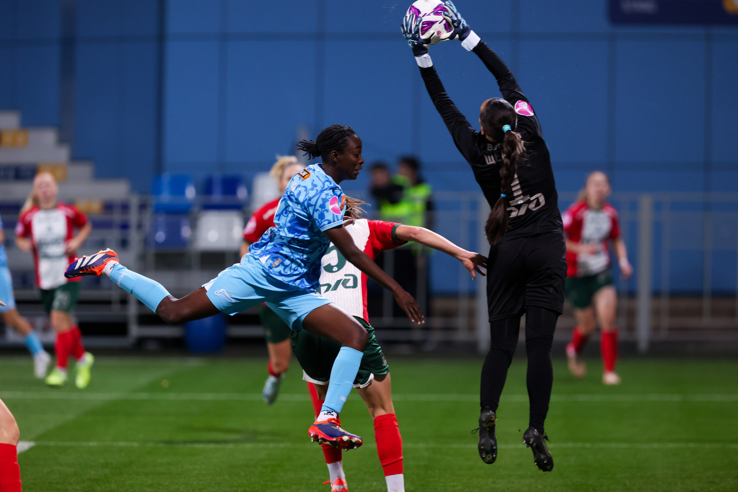 ЖФК «Зенит» — ЖФК «Локомотив» Москва Winline Кубок России 13.09.2025. Спортивный и репортажный фотограф Антон Тереханов