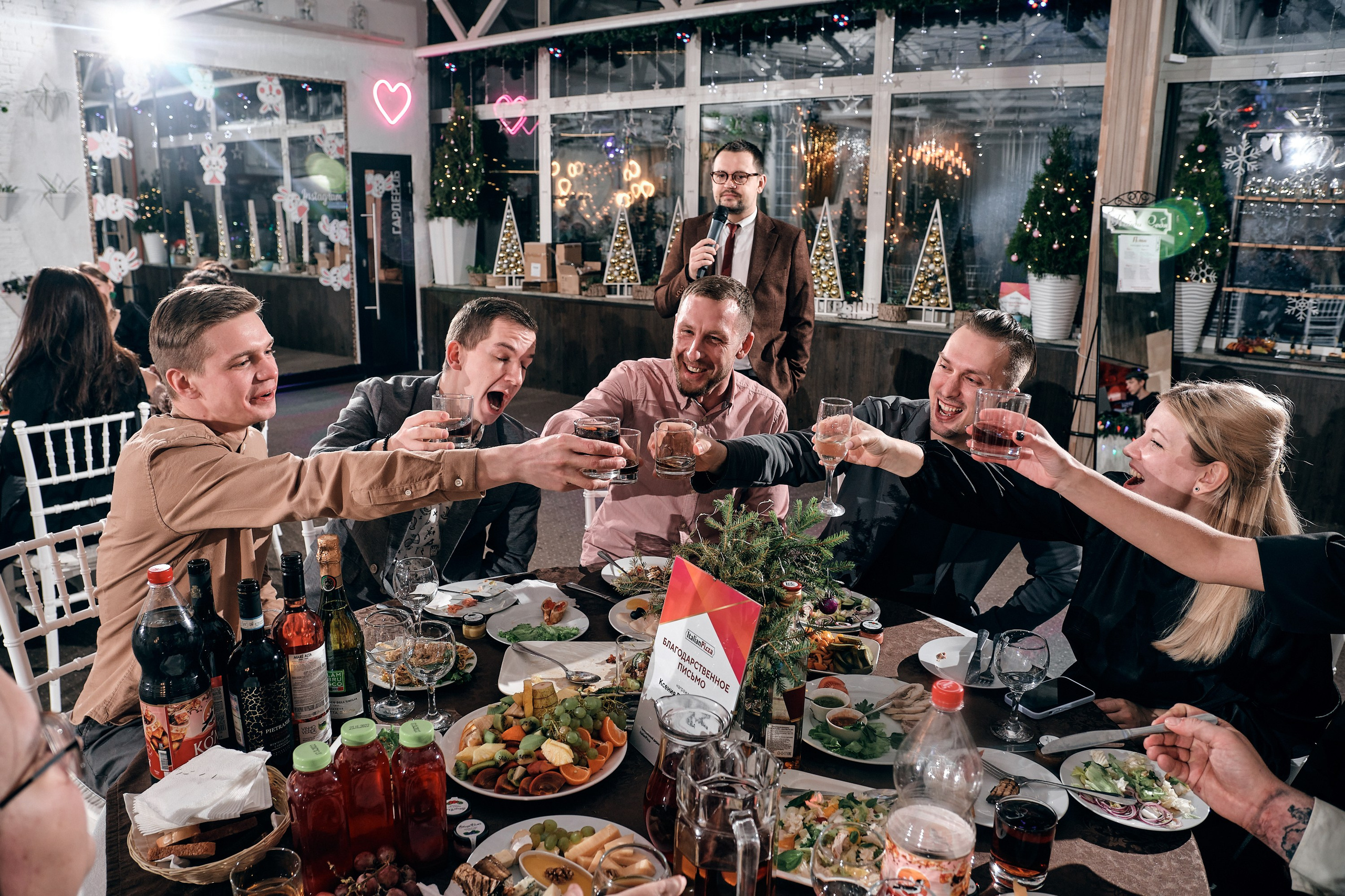 Новогодний корпоратив управляющей компании Италиан Пицца. Event агентство PAPRIKA в Екатеринбурге