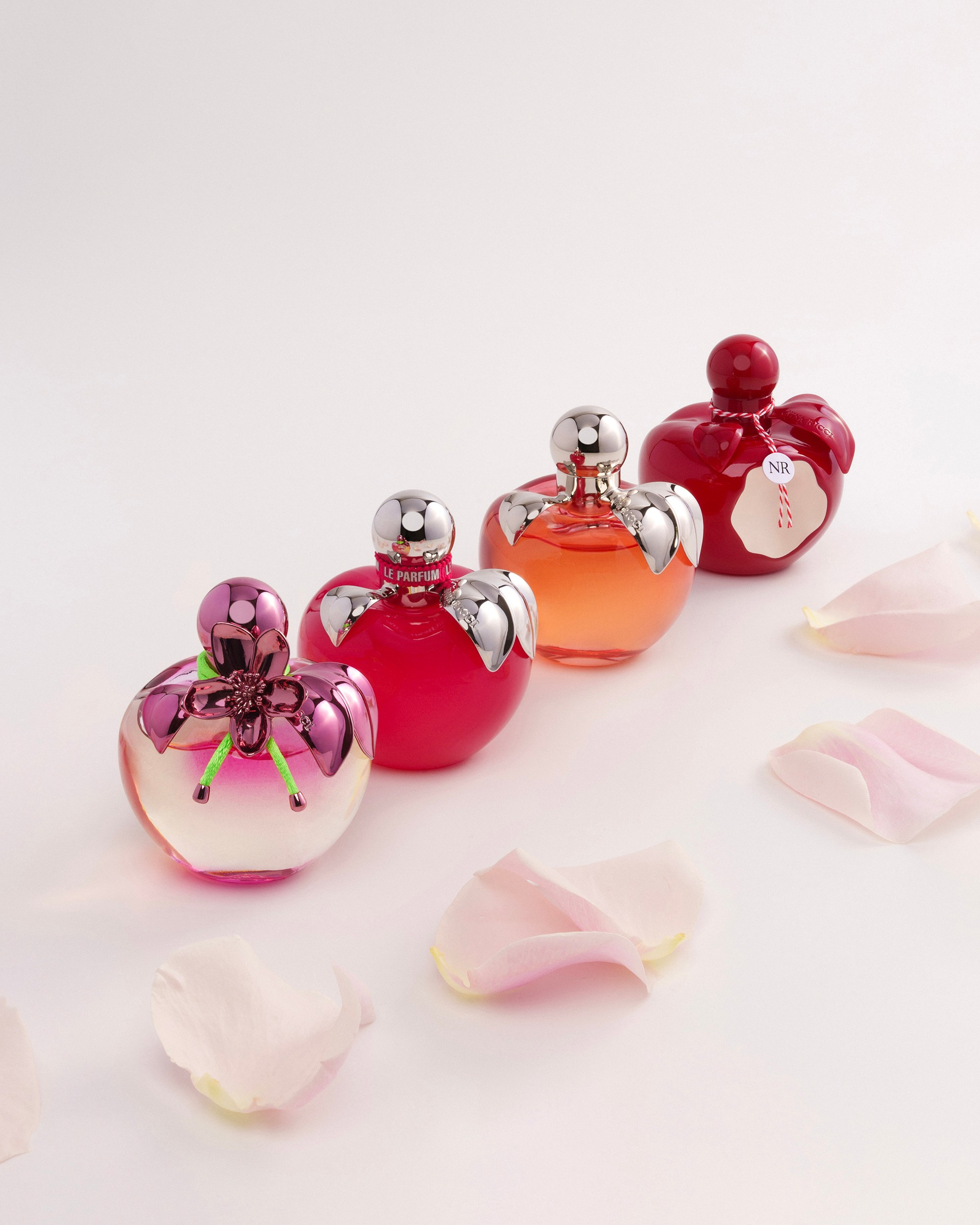 Съемка парфюма Nina Ricci. Бьюти и предметный фотограф в Москве Светлана Грачева