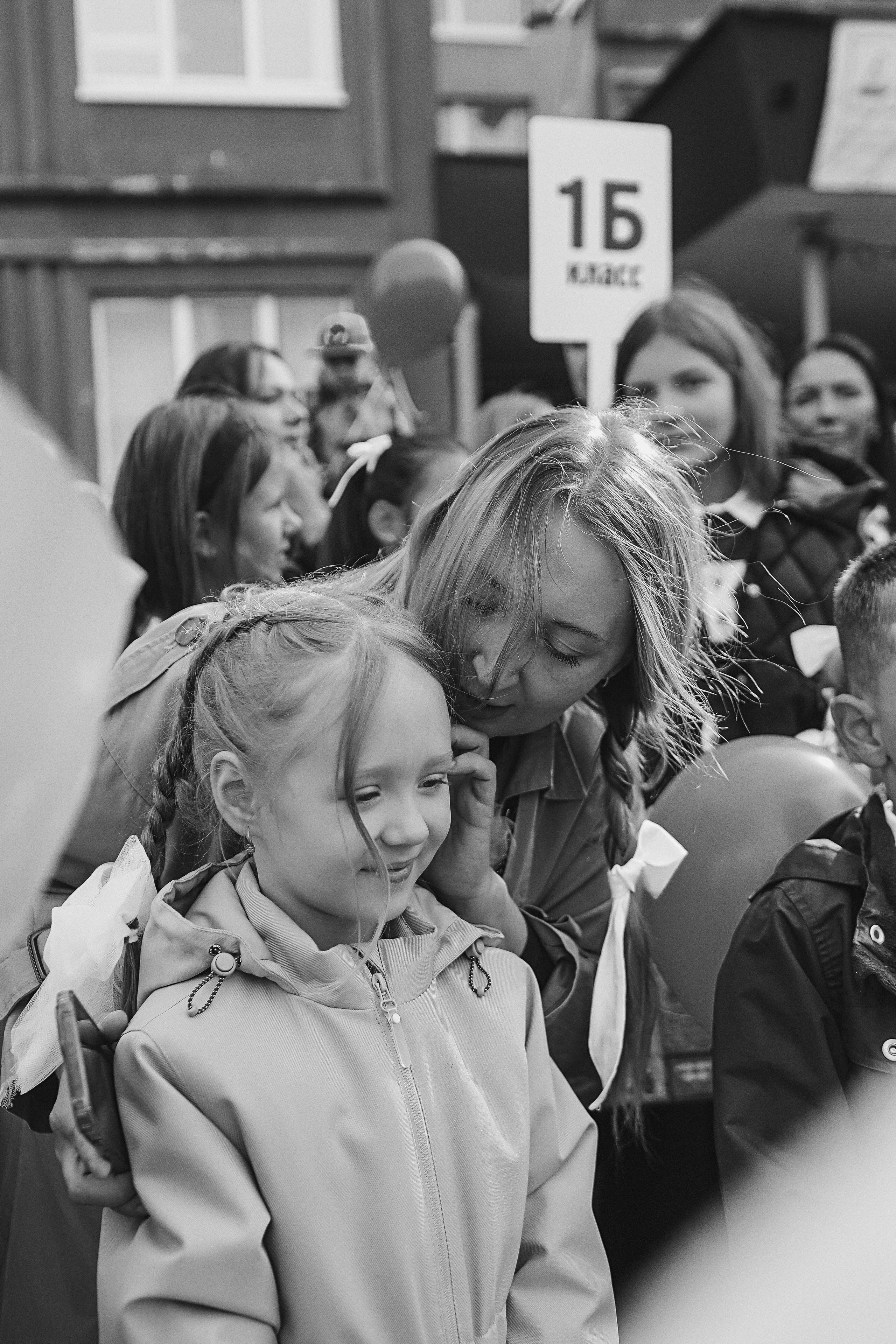 1 сентября линейка+кл час+портреты. Семейный фотограф Тюмень, фотограф на роды Салмина Мария