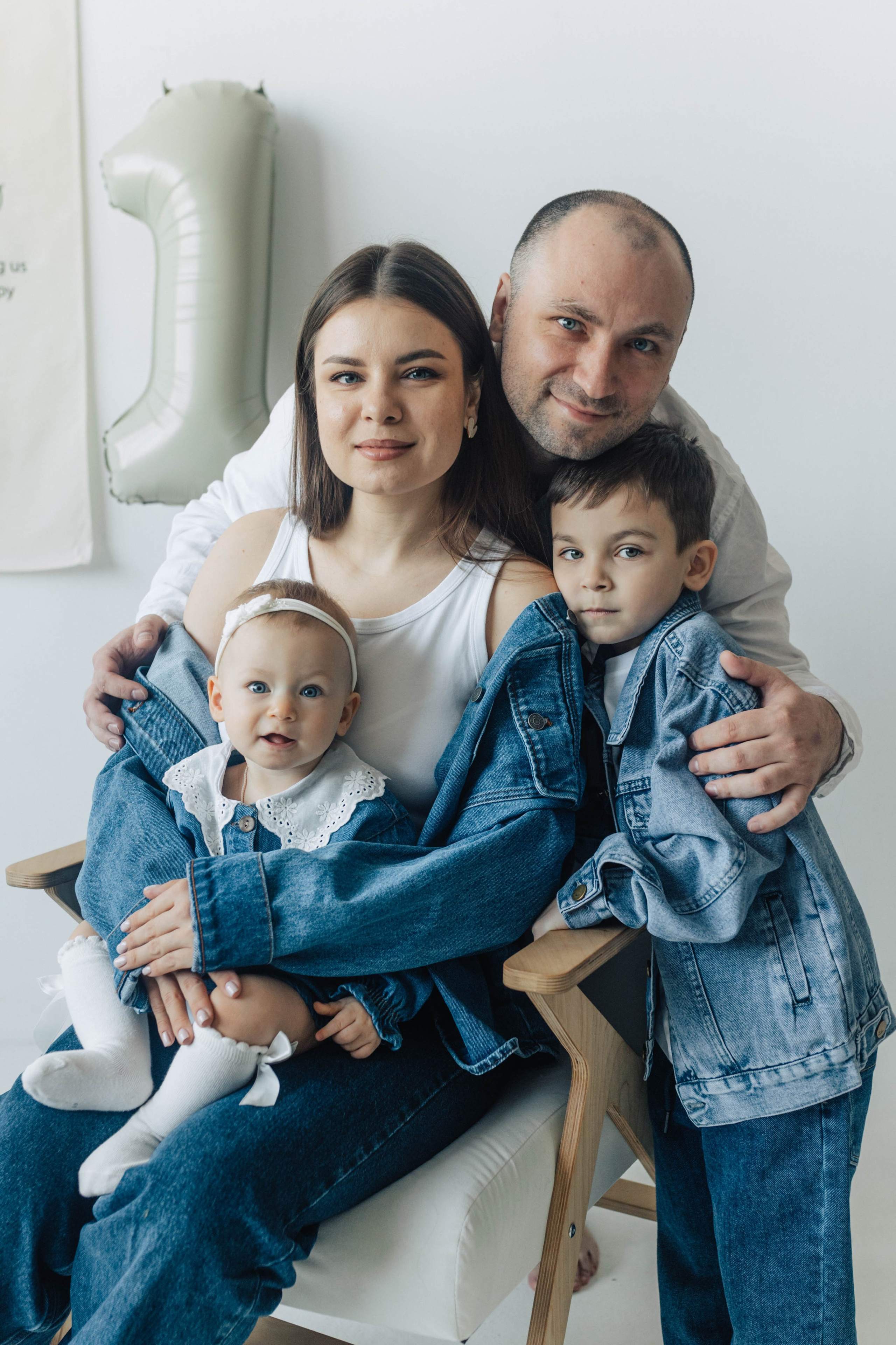 Семейные фото на годиках. Фотограф новорожденных Серпухов, Протвино, Москва I Марина Бурмистрова