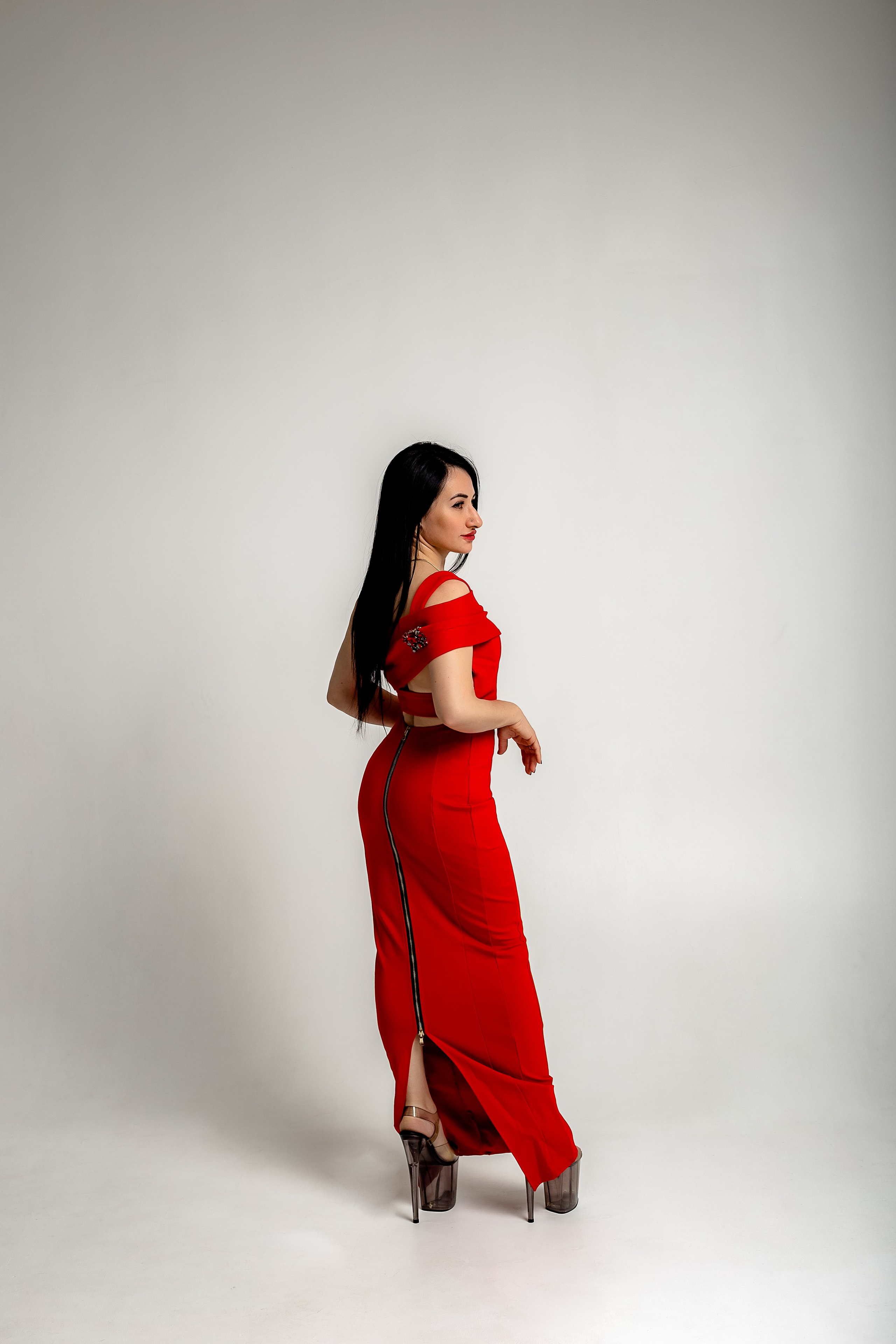 Людмила. Https://malovafoto.ru