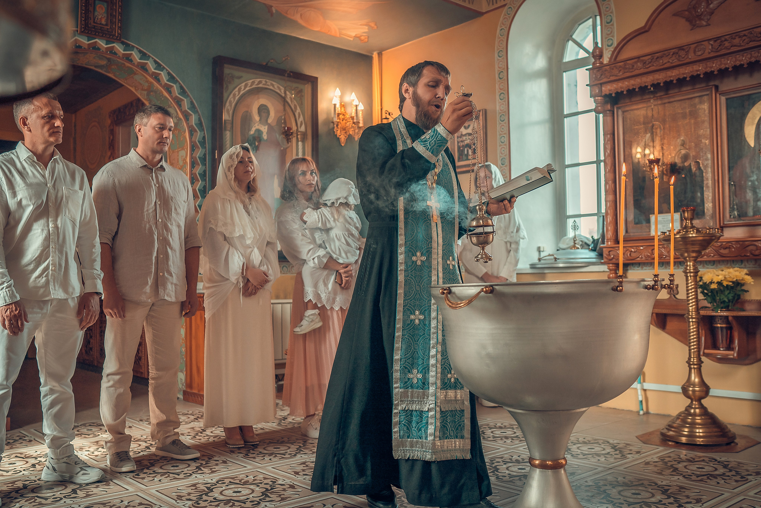 Крещение Даны. Фотограф на Крещение и Венчание в Красноярске Рамазанова Юлия