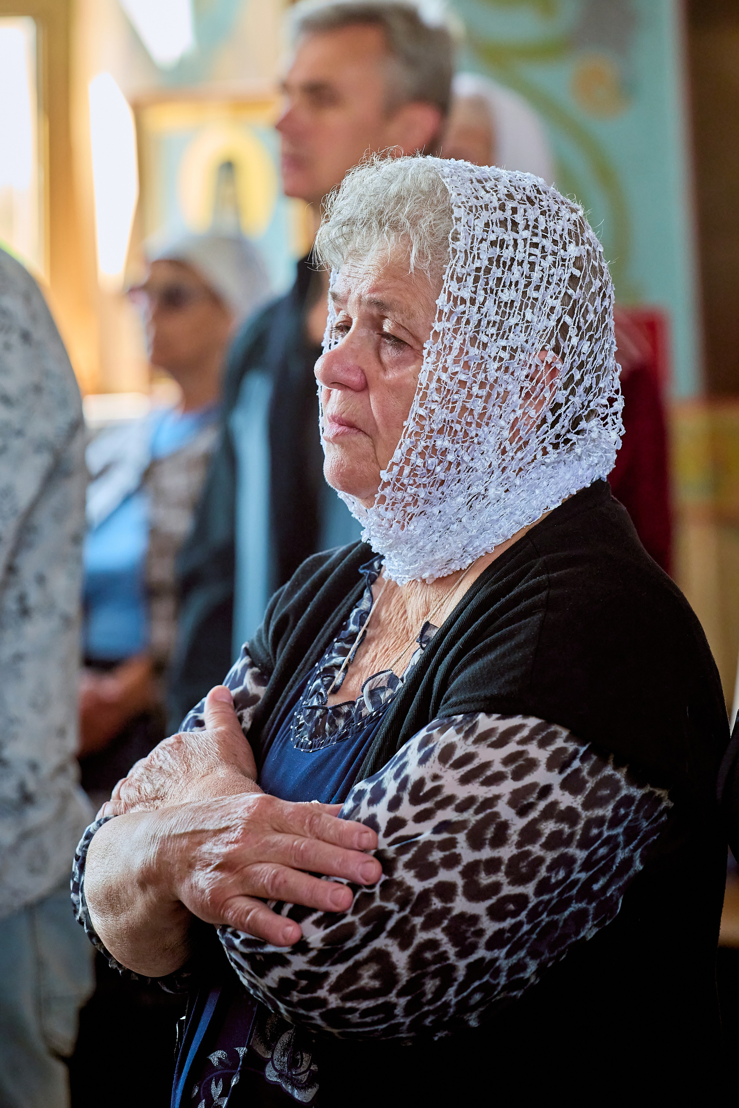 Фото женщины в Храме г Дзержинск