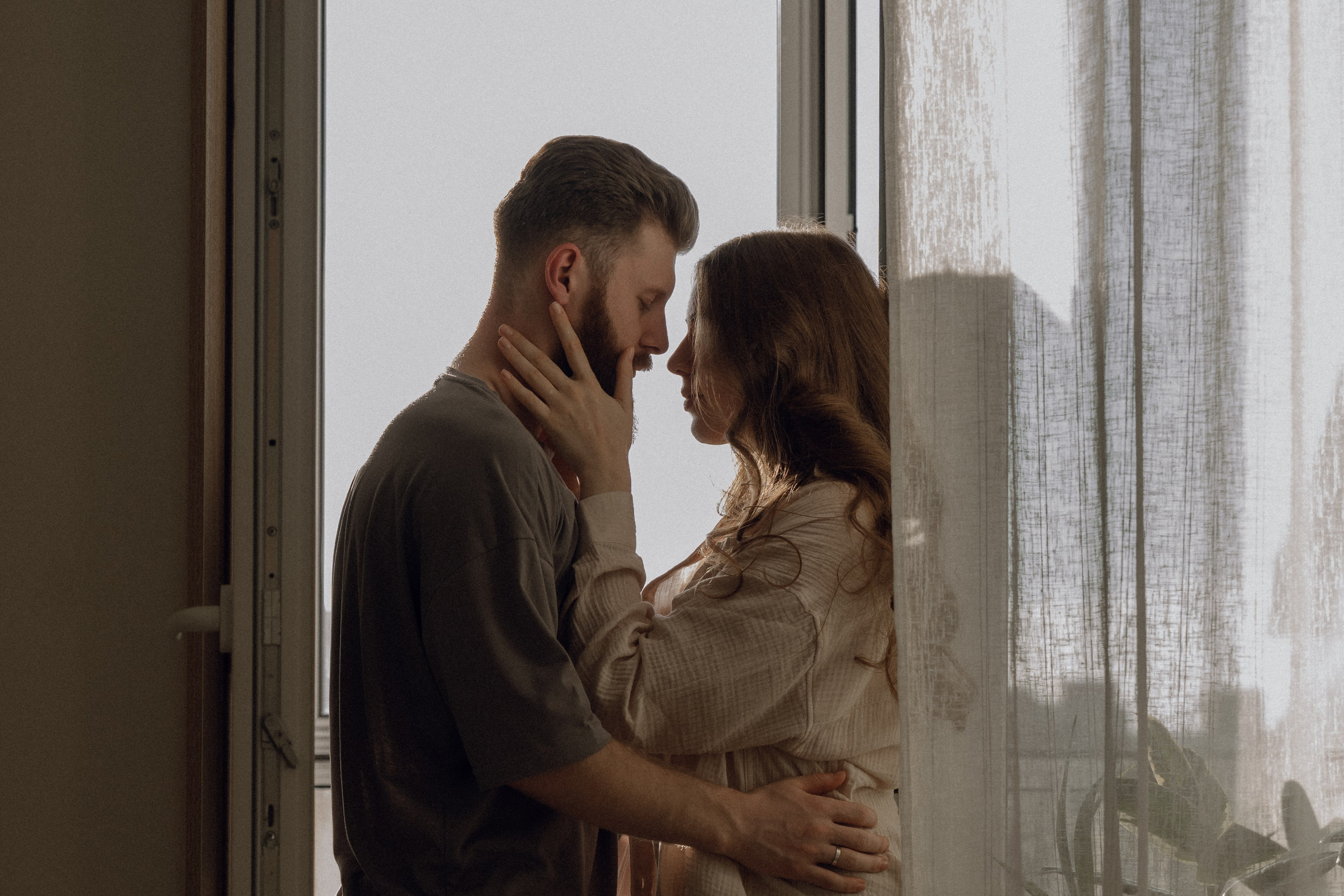 Парная домашняя фотосессия в Архангельске. Портретный и свадебный фотограф в Архангельске Елизавета Стрекаловская