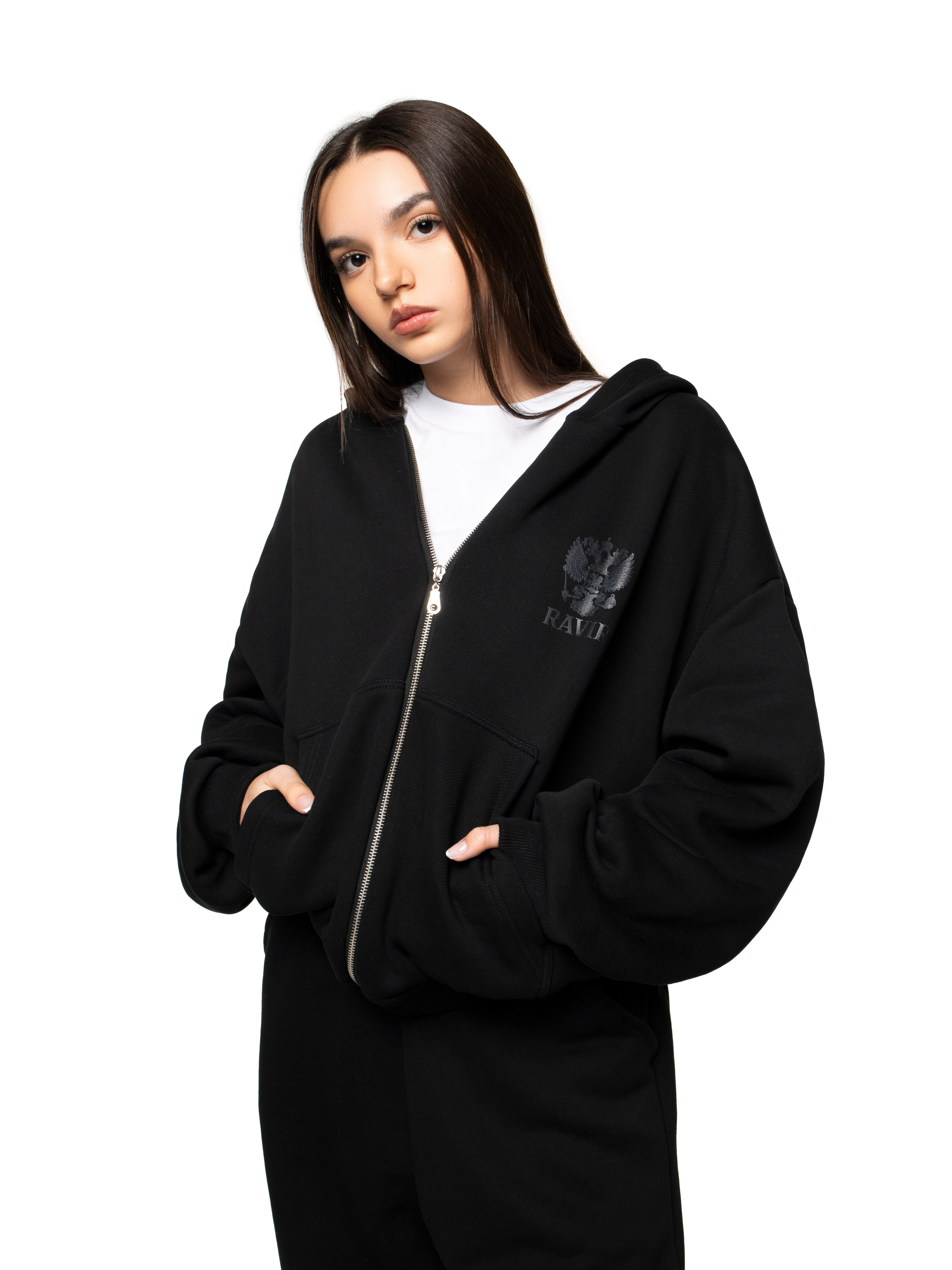 КАТАЛОГ | белый фон. RUNA production — стильные съемки для брендов