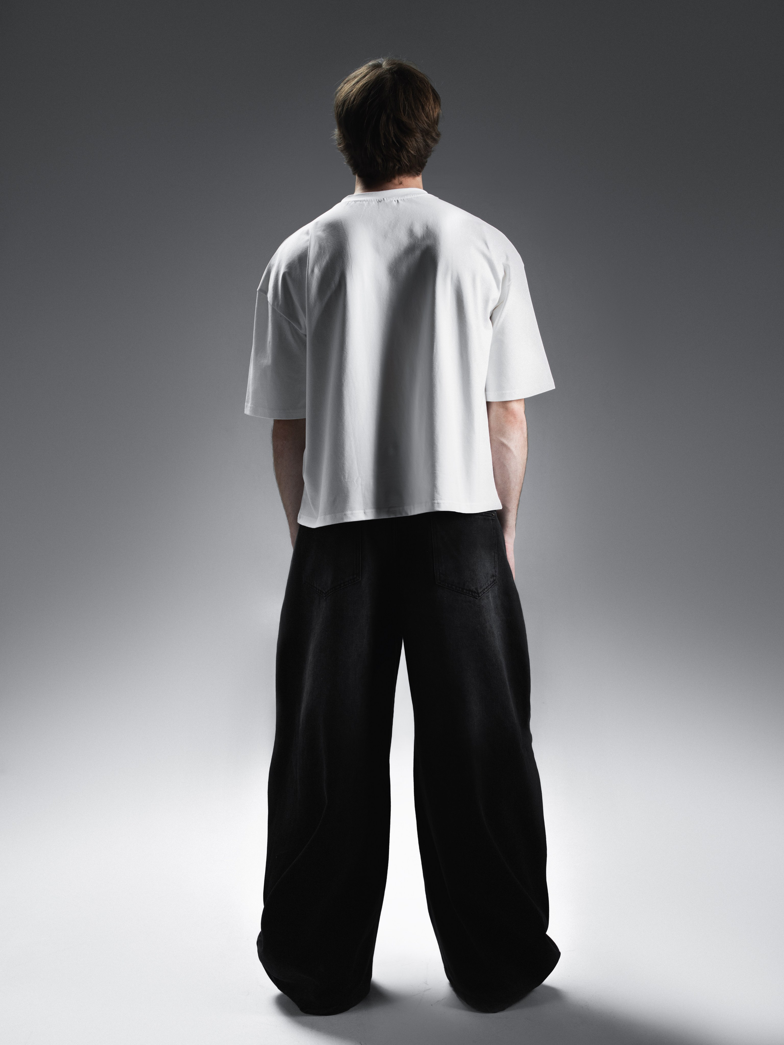 КАТАЛОГ | серый фон. RUNA production — стильные съемки для брендов