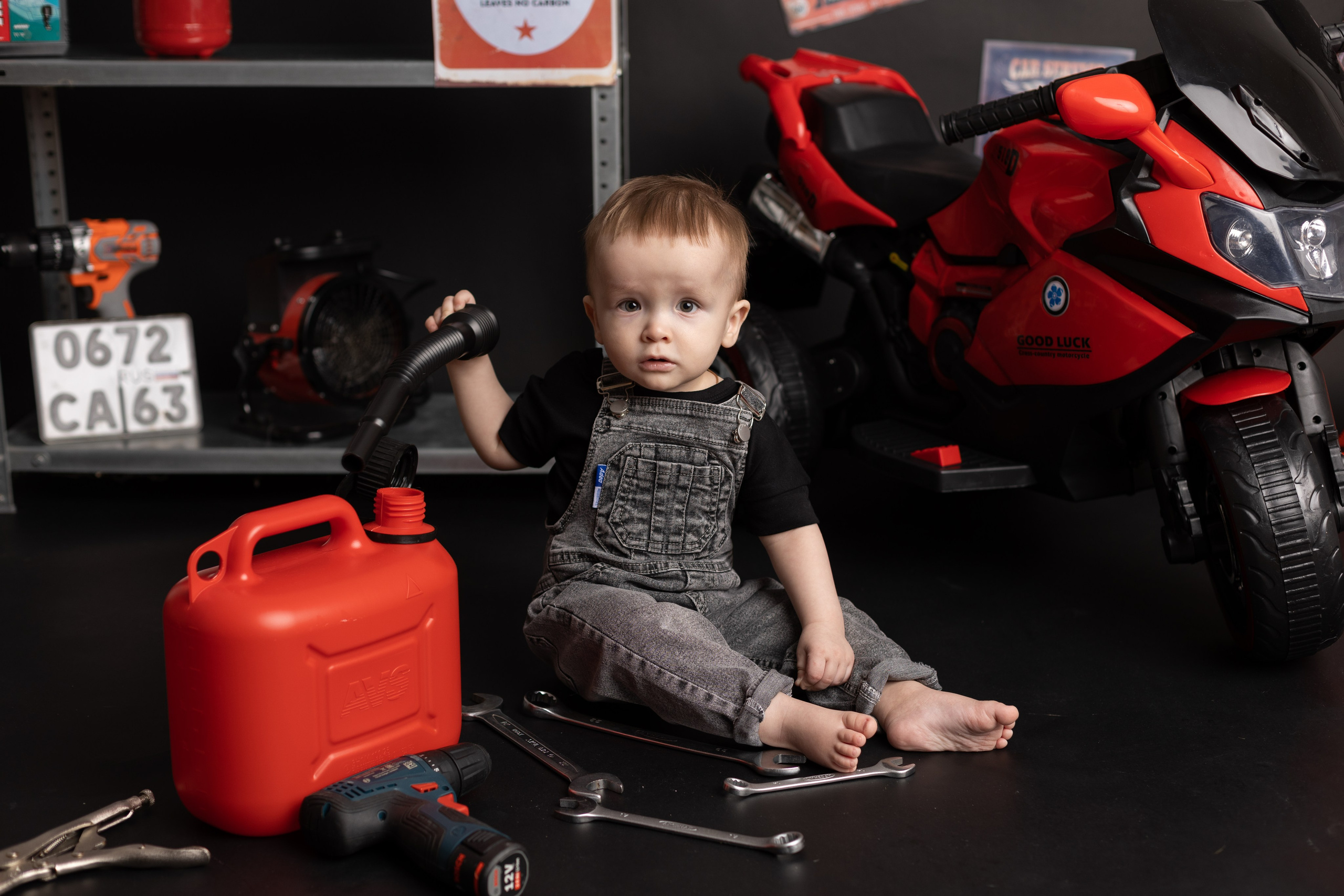 Фотопроект «Гараж». Фотограф новорожденных, детский фотограф в г. Оренбурге Екатерина Козлова