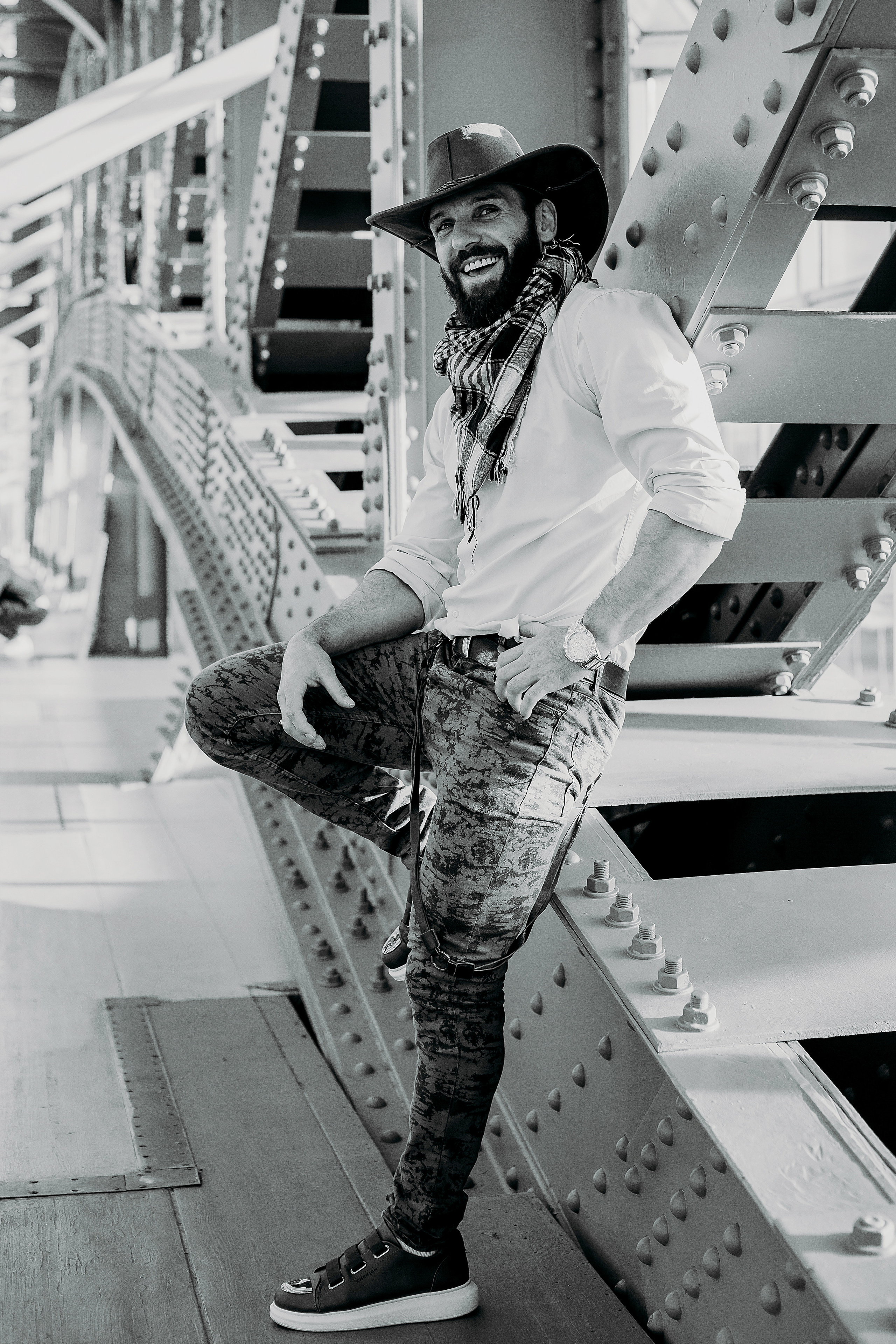 ԿՈՎԲՈՅՆԵՐ. Գլխավոր