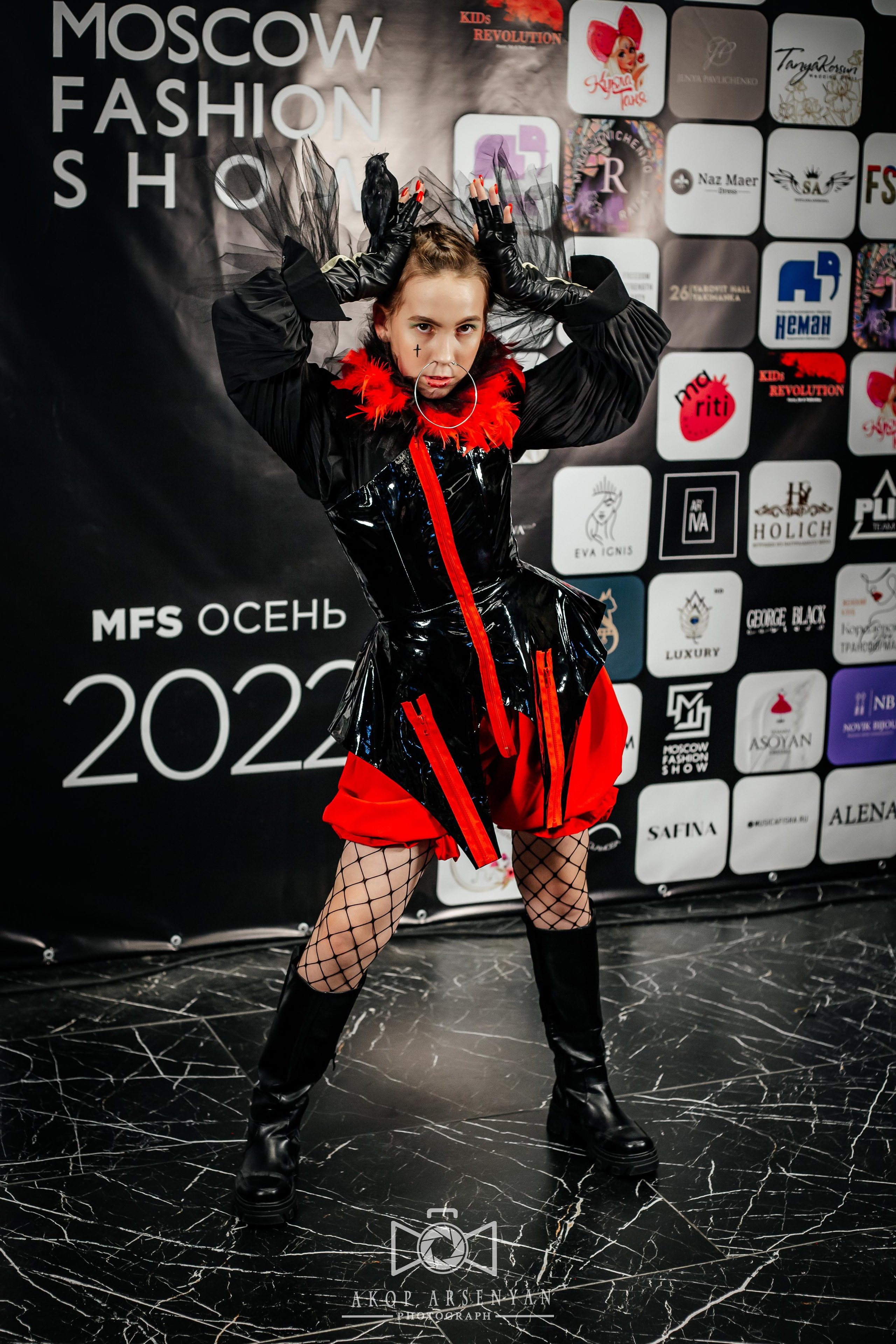 Moscow Fashion Show Осень 2022. Свадебный и Индивидуальный фотограф в Москве Акоп Арсенян