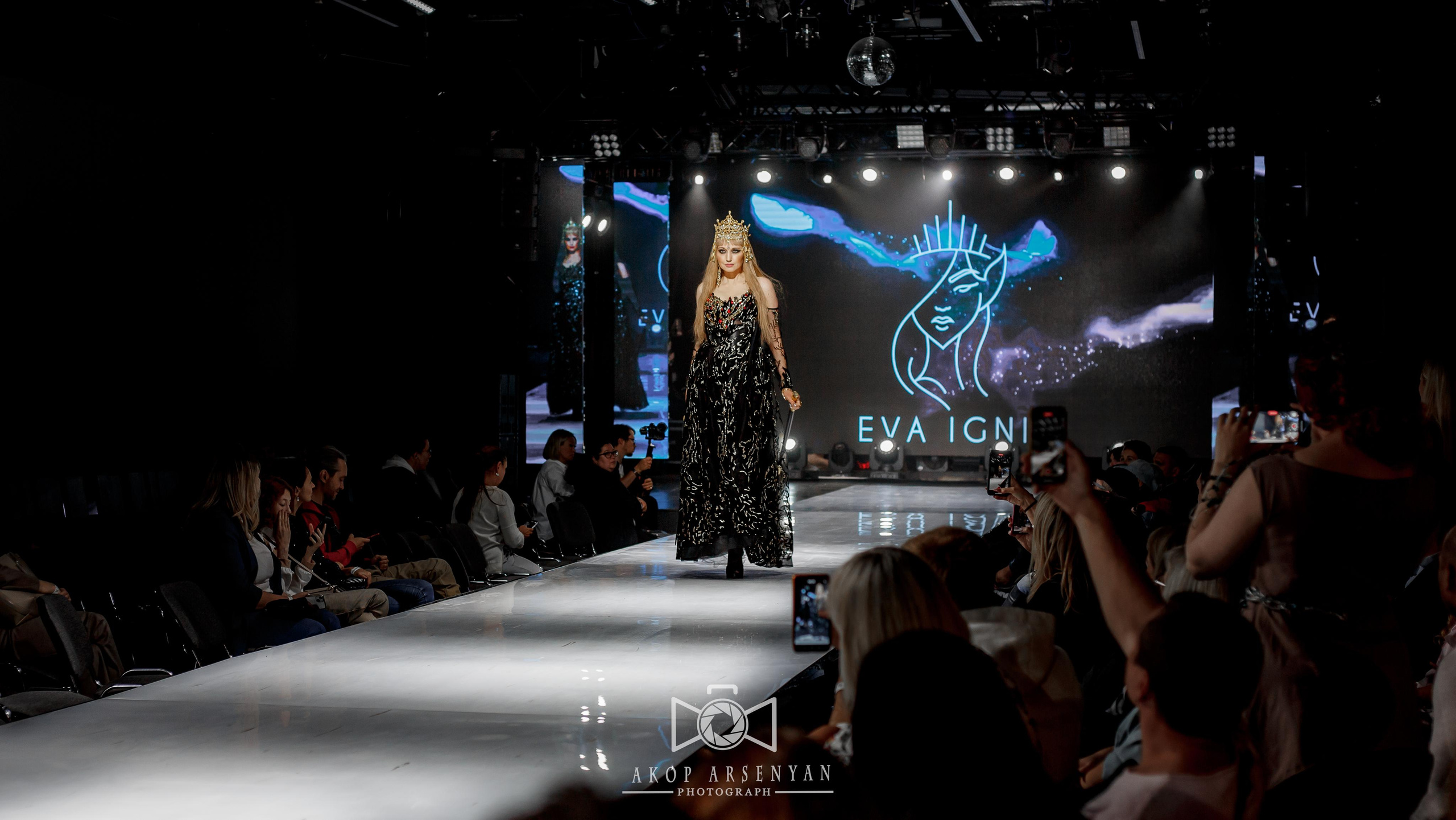 Moscow Fashion Show Осень 2022. Свадебный и Индивидуальный фотограф в Москве Акоп Арсенян