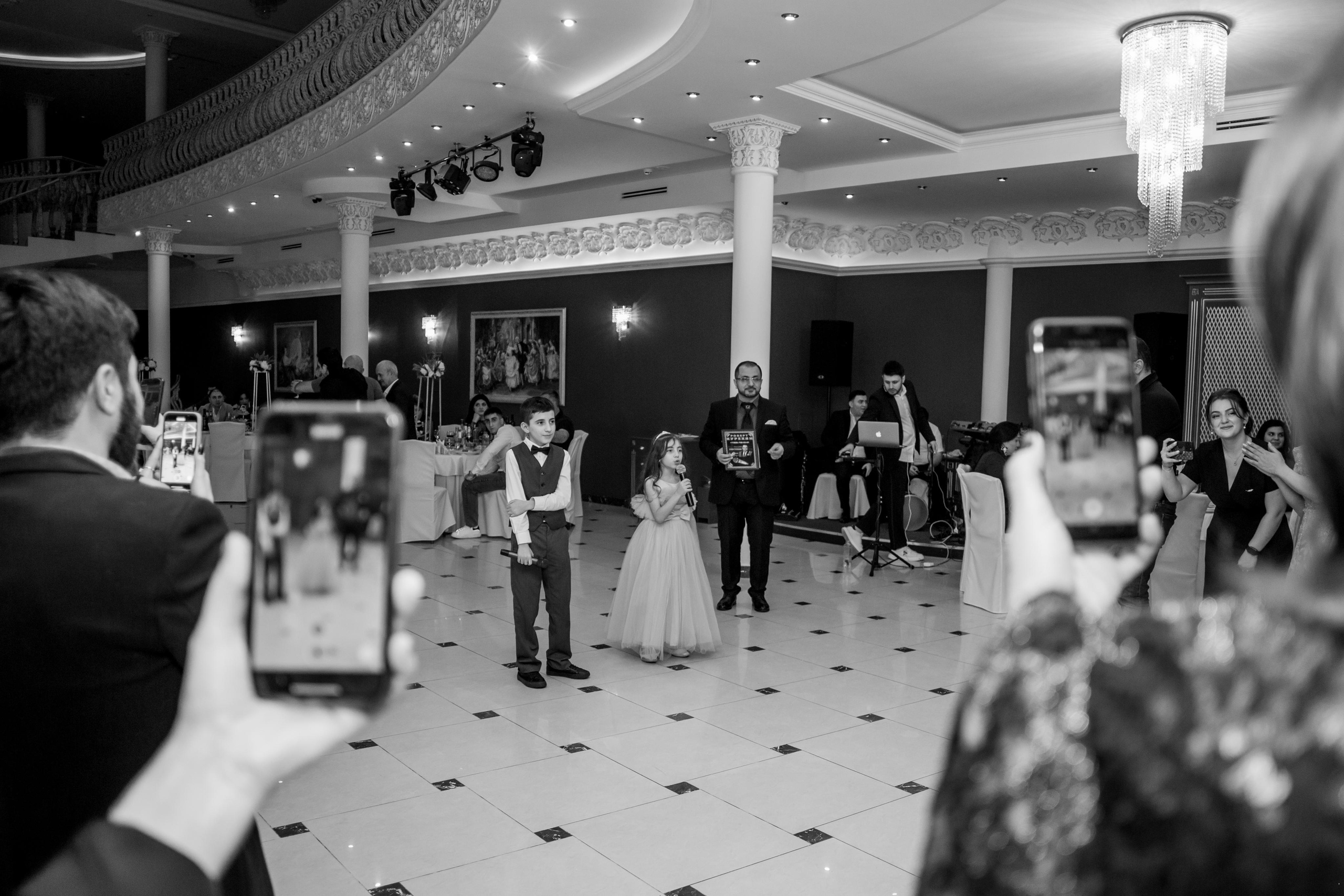 Տեսախցիկի տեսադաշտում. Գլխավոր