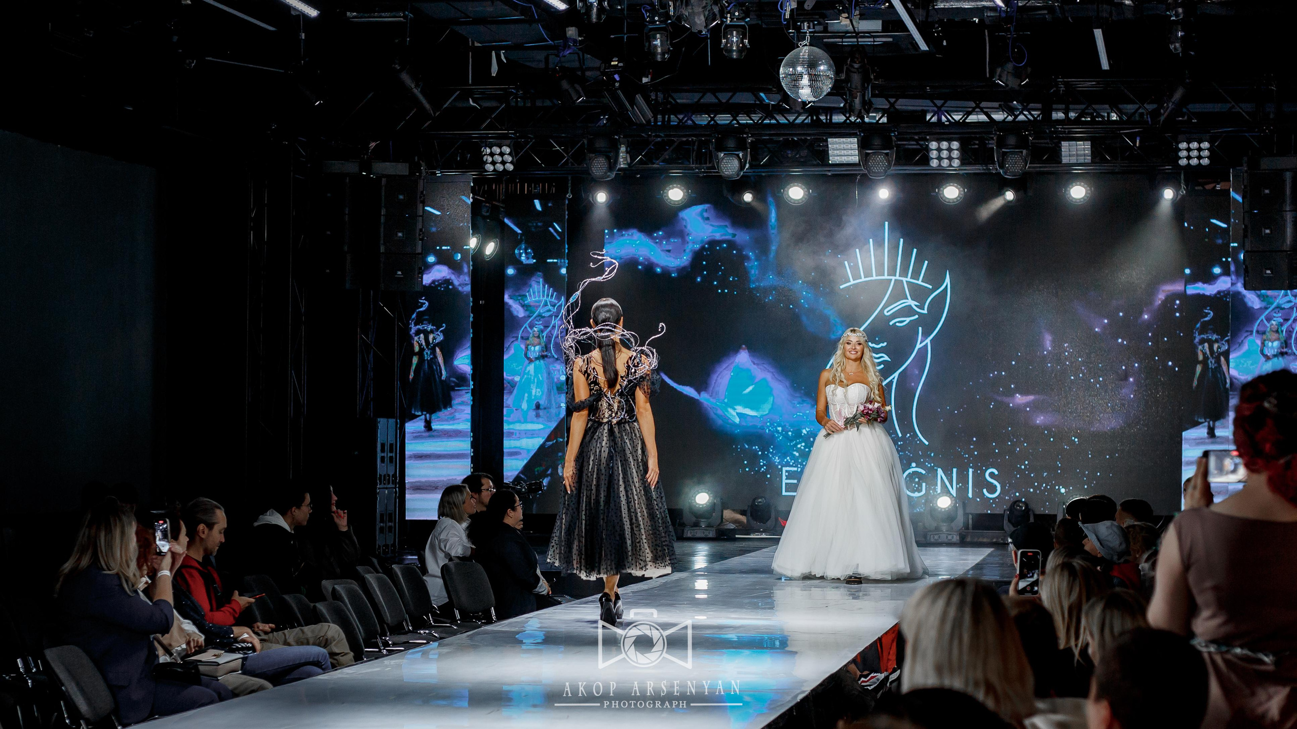 Moscow Fashion Show Осень 2022. Свадебный и Индивидуальный фотограф в Москве Акоп Арсенян