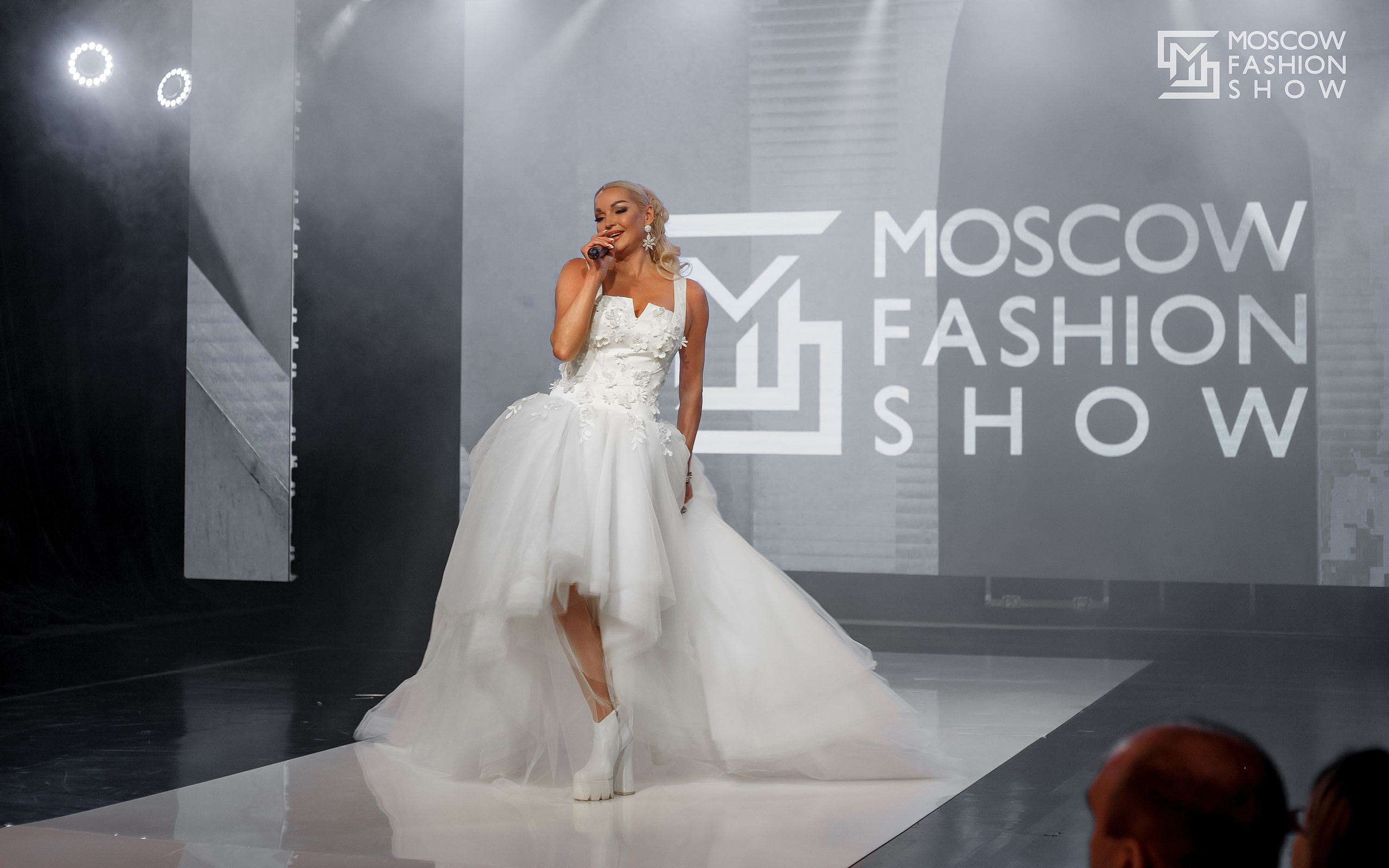 Moscow Fashion Show Весна 2023. Свадебный и Индивидуальный фотограф в Москве Акоп Арсенян