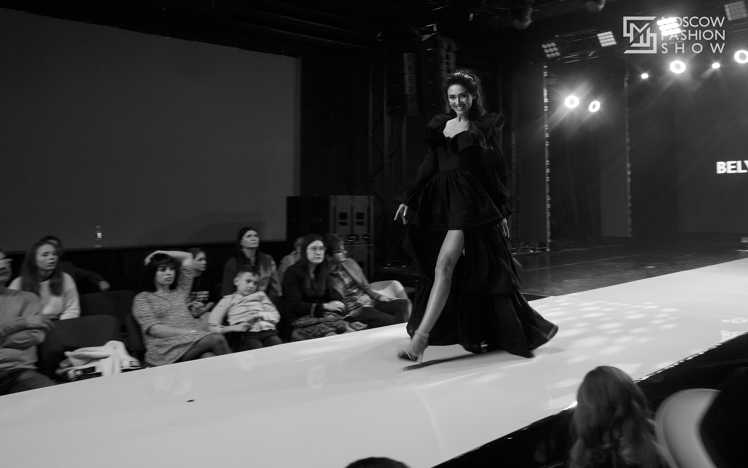 Moscow Fashion Show Весна 2023. Свадебный и Индивидуальный фотограф в Москве Акоп Арсенян