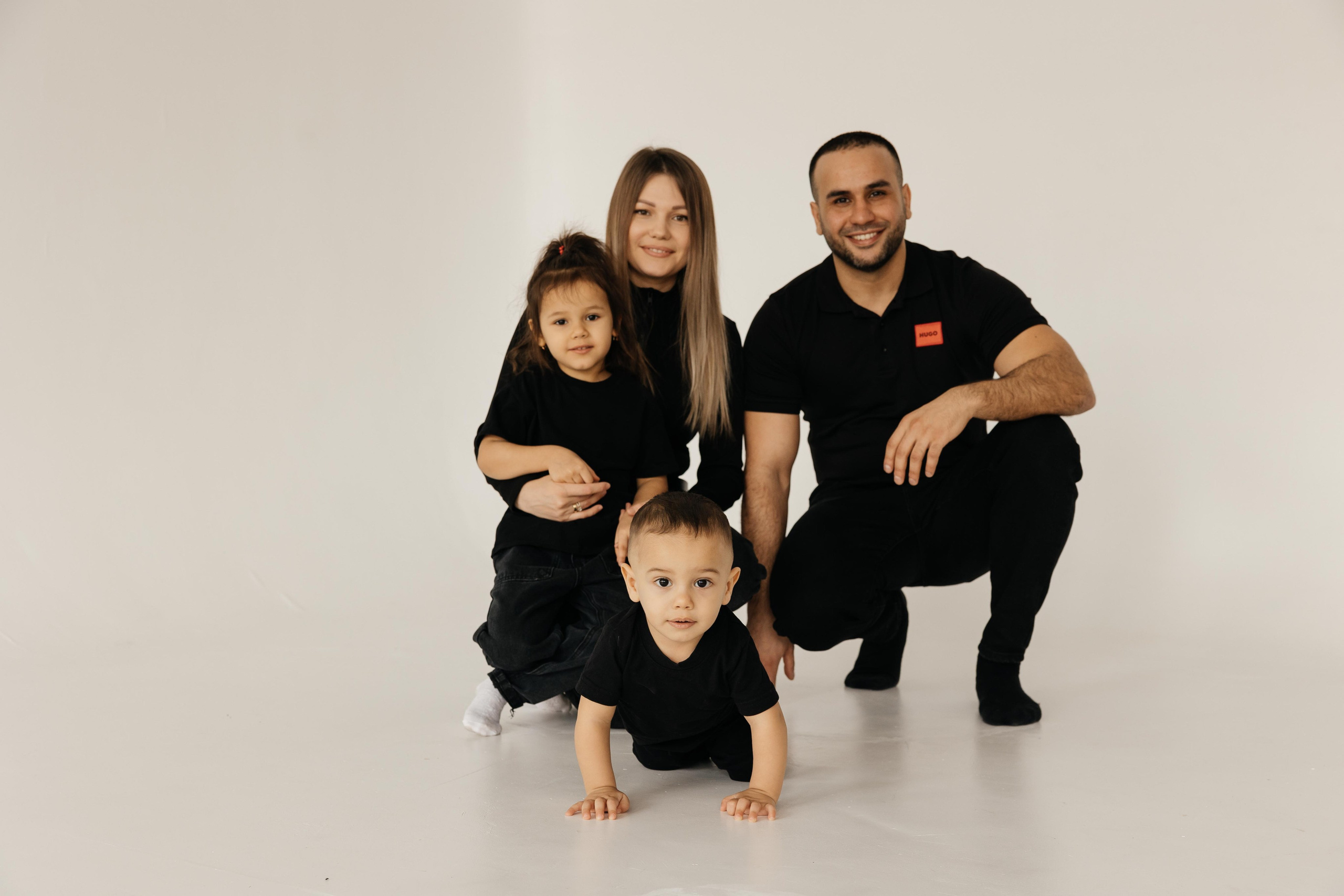 Семейная фотосессия для Наваи и Насти. Свадебный и семейный фотограф Рассказова Виктория