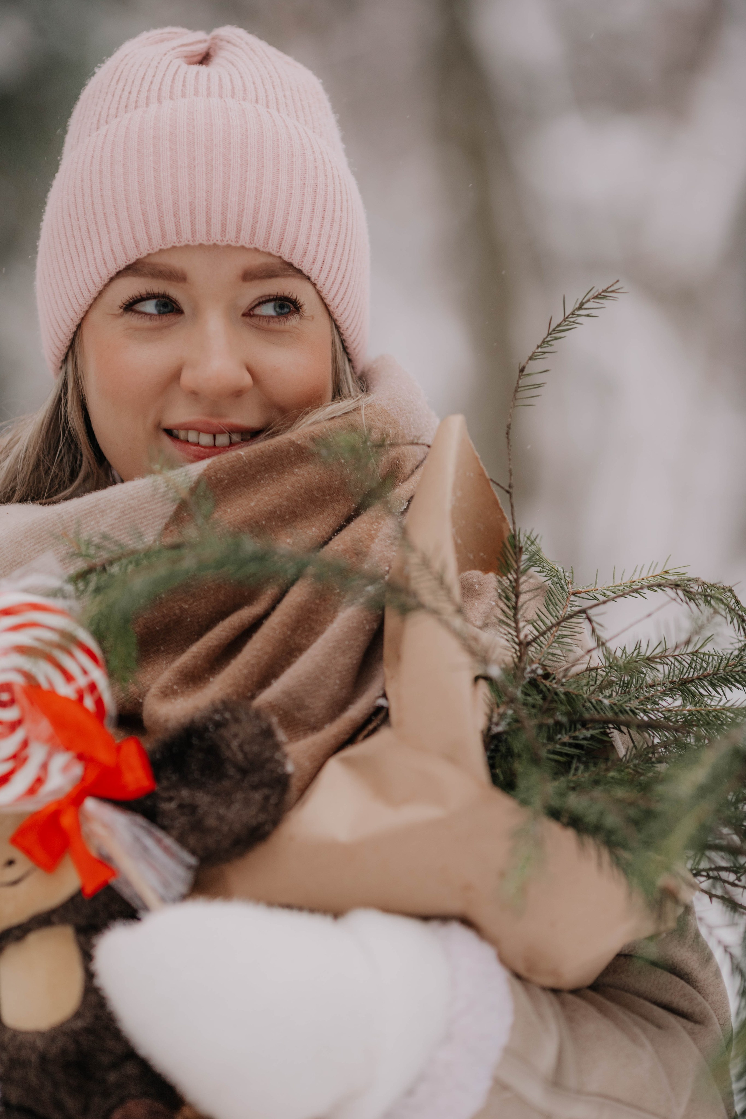 Лиля и семья Зимняя прогулка в лесу. Семейный и свадебный фотограф Видное Москва Екатерина Пятова