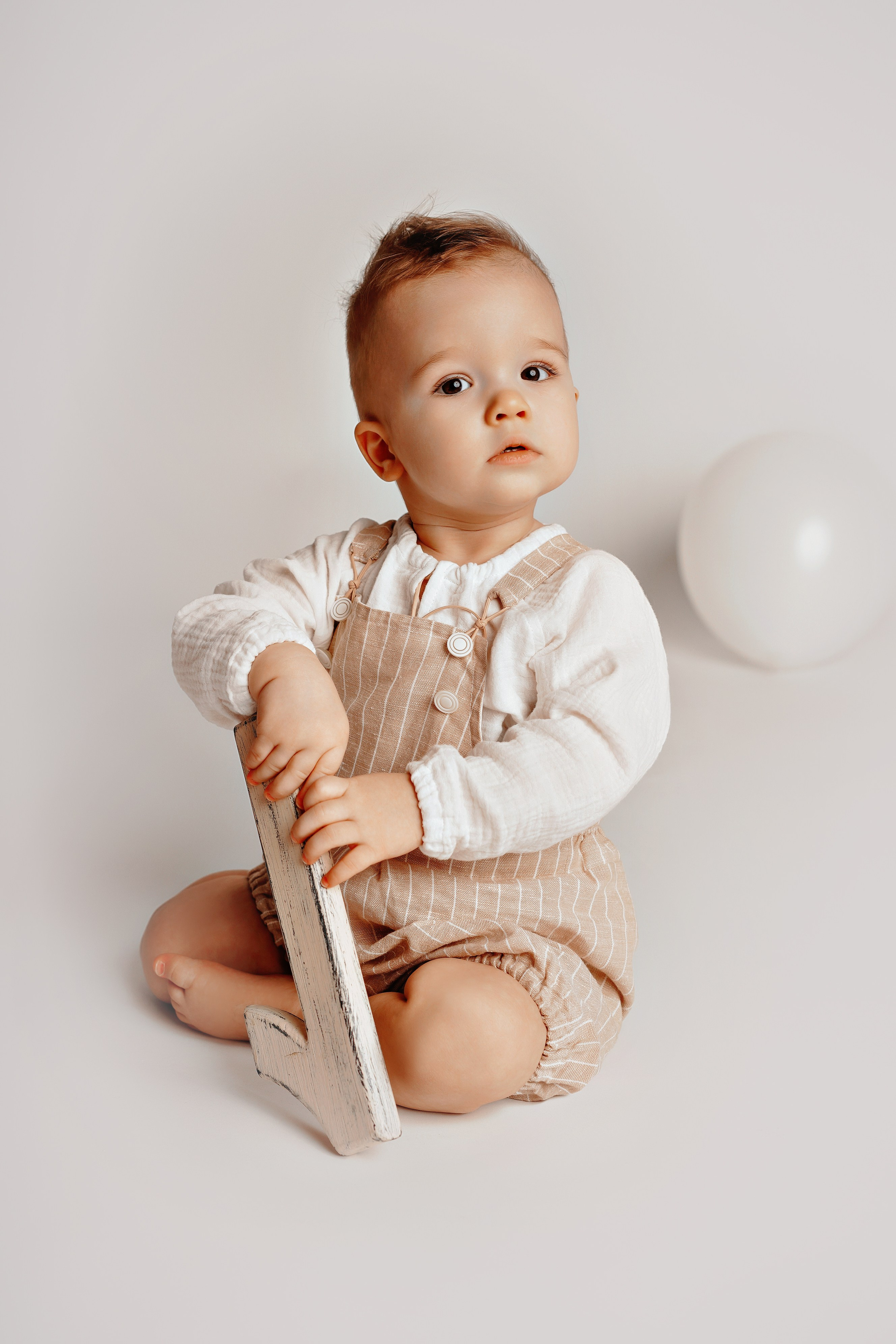 ФОТОСЕССИЯ ПЕРВОГО ГОДИКА для мальчика в стиле МИНИМАЛИЗМ. Фотограф новорожденных беременных в Тюмени Ткачук Татьяна