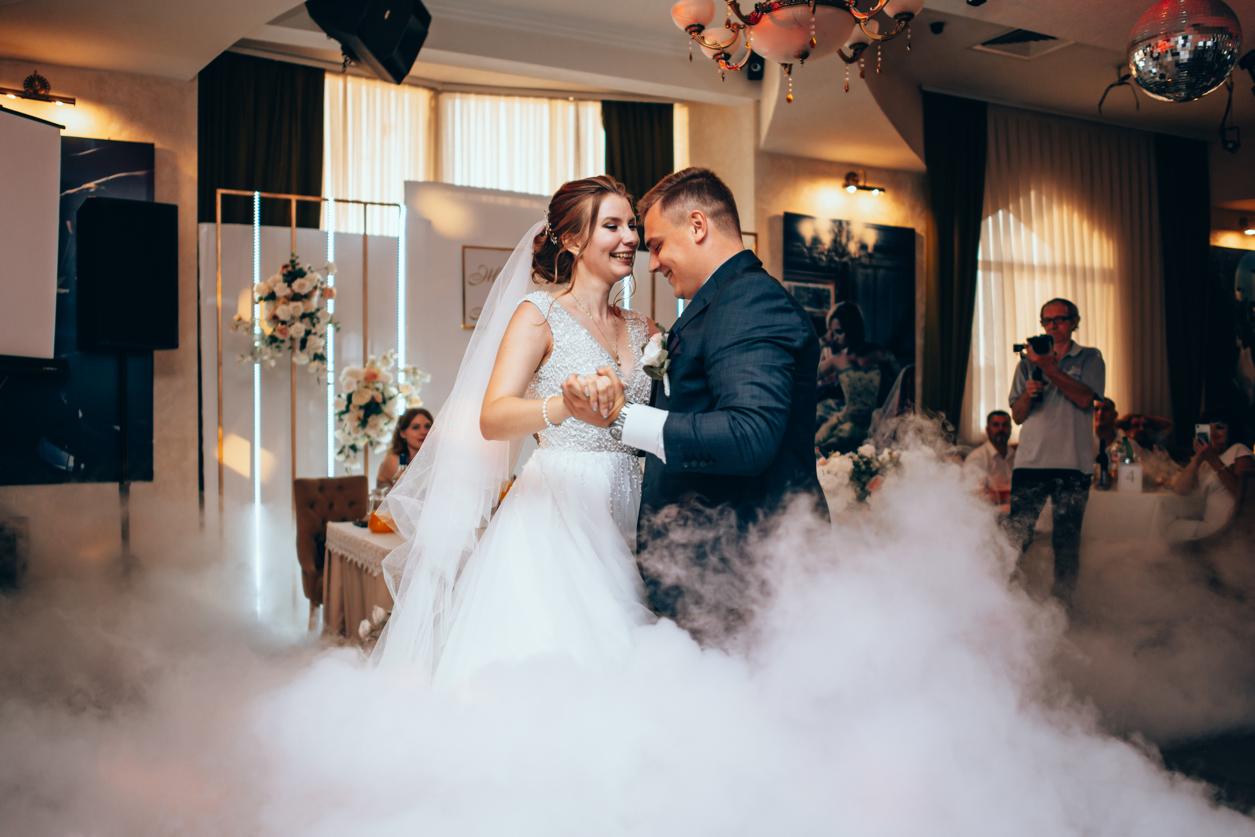 Женя и Лика первый танец. Фотограф Палий Ульяна