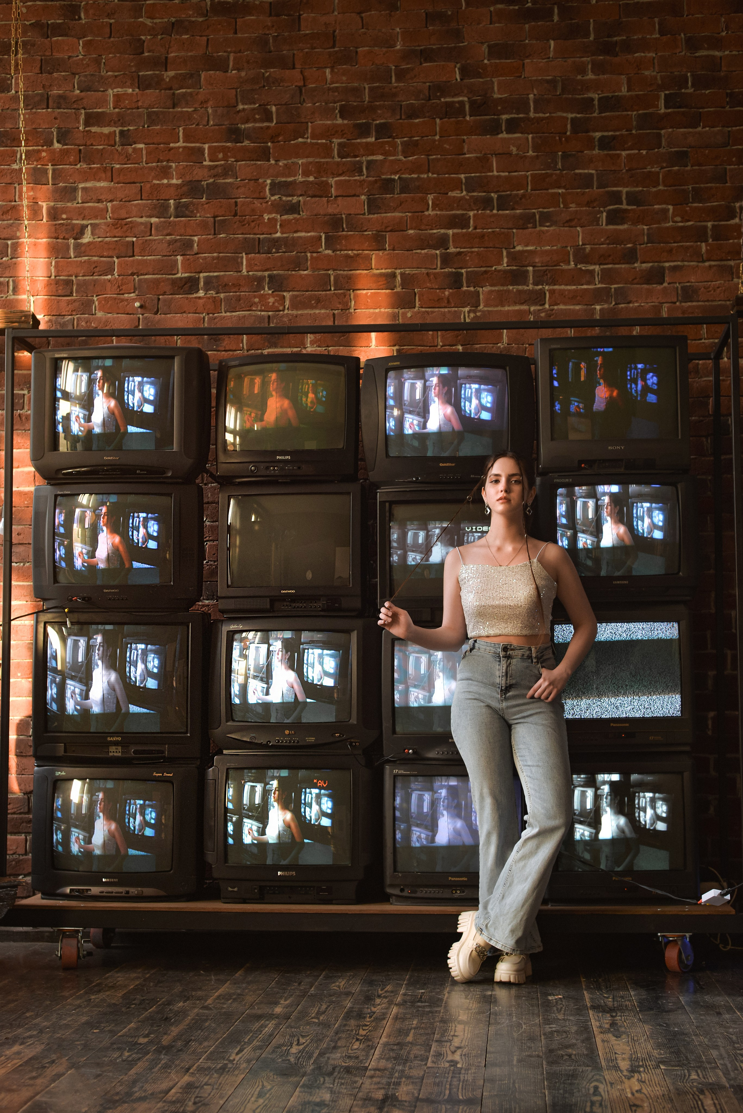 Вика, локация с телеками. Семейный и свадебный фотограф Галина Абакумова, фотосессии в Белгороде