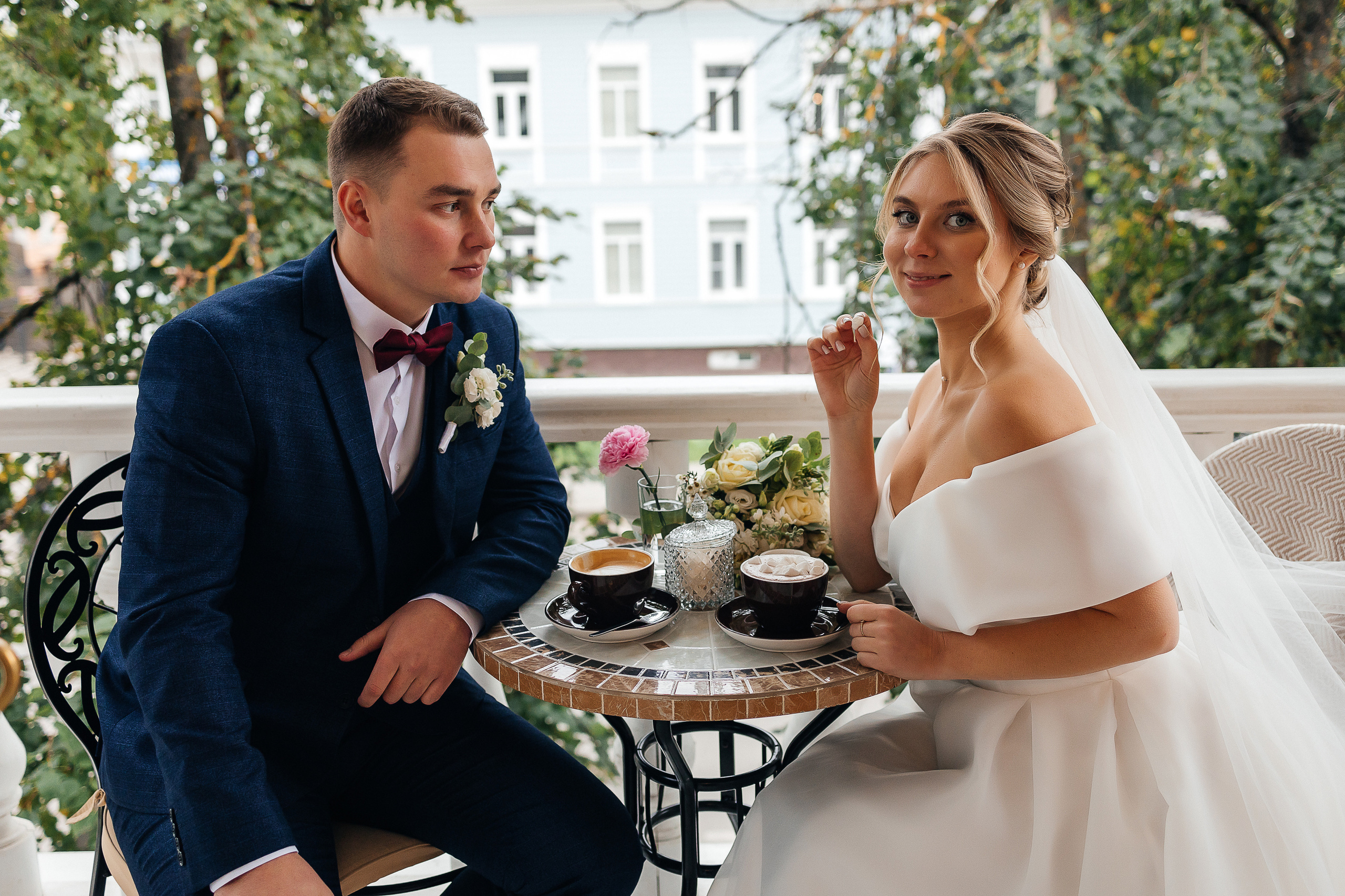 Элегантное утро невесты и незабываемый сюрприз на свадебном банкете. Олег Сверчков | Свадебный фотограф Вологда