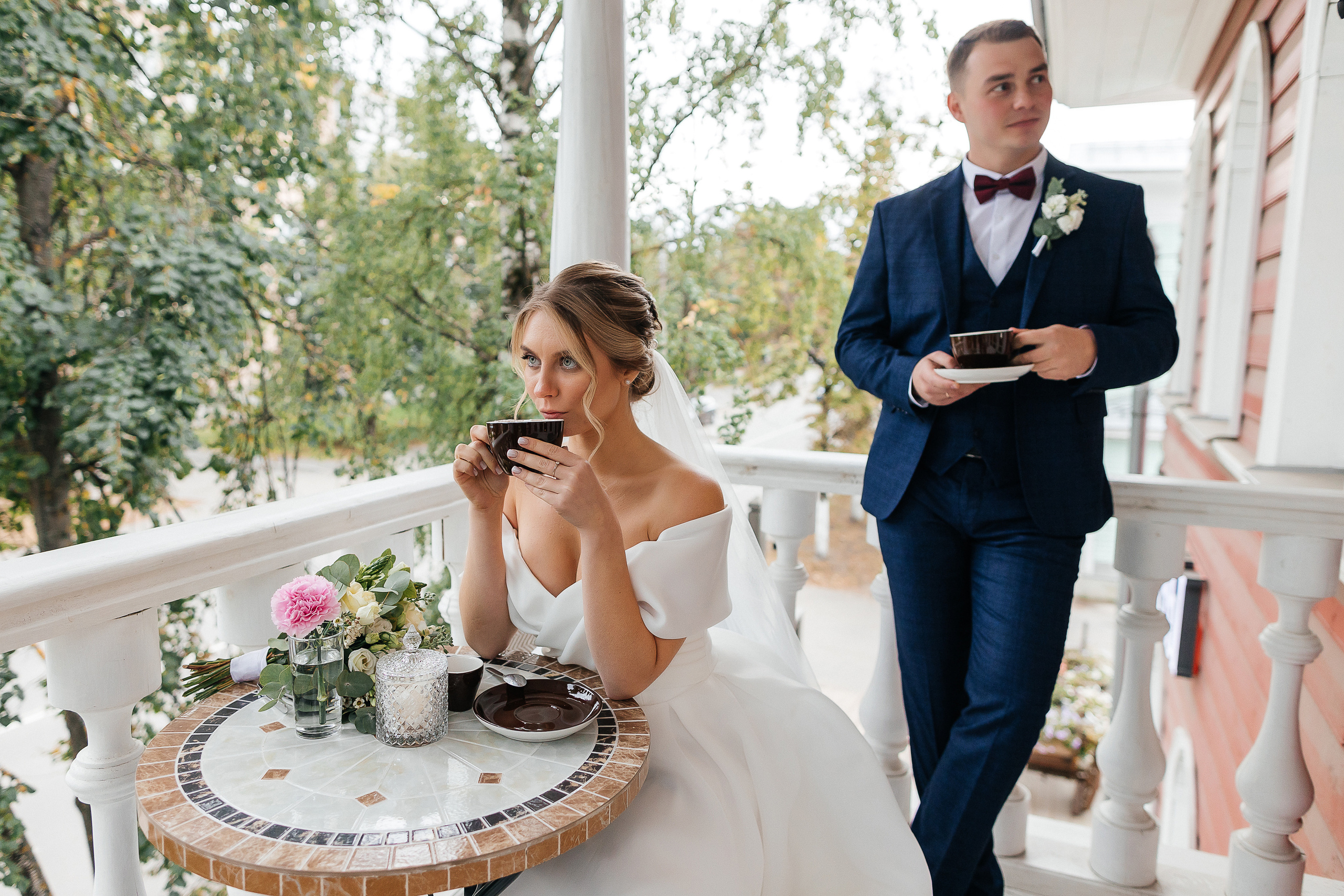 Элегантное утро невесты и незабываемый сюрприз на свадебном банкете. Олег Сверчков | Свадебный фотограф Вологда