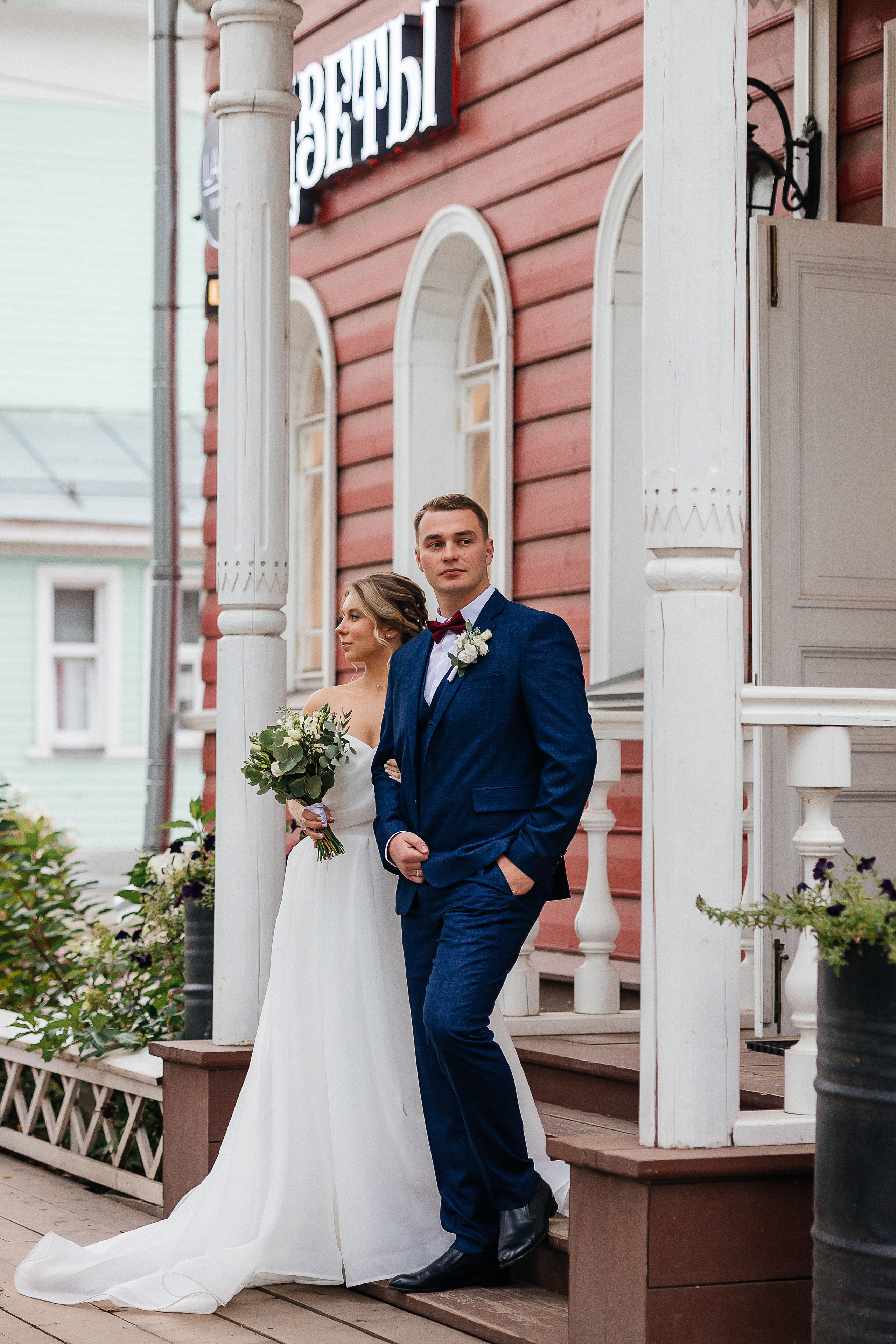 Элегантное утро невесты и незабываемый сюрприз на свадебном банкете. Олег Сверчков | Свадебный фотограф Вологда