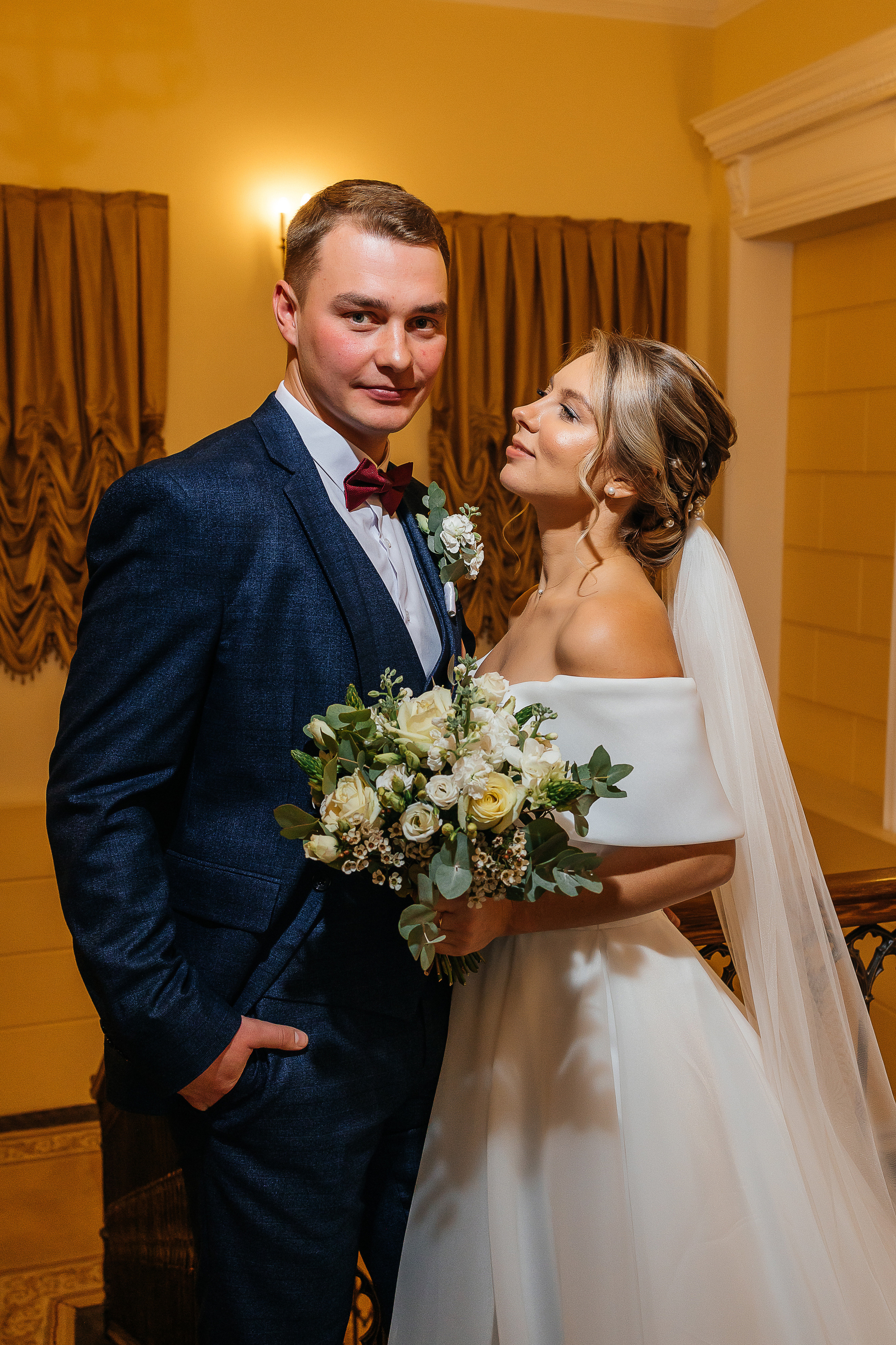 Элегантное утро невесты и незабываемый сюрприз на свадебном банкете. Олег Сверчков | Свадебный фотограф Вологда